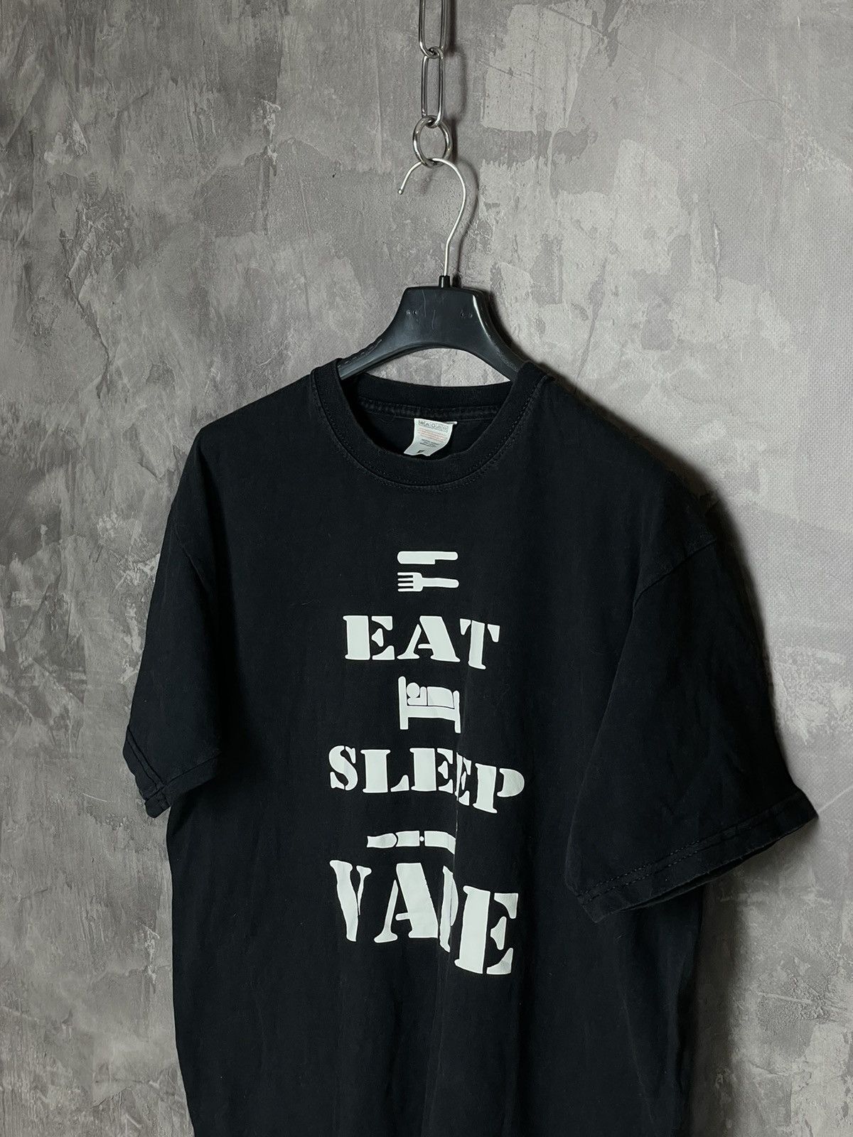 Vintage Vintage Eat Sleep Vape 90s Humor Funny Joke T shirt Size US M / EU 48-50 / 2 - 7 Thumbnail