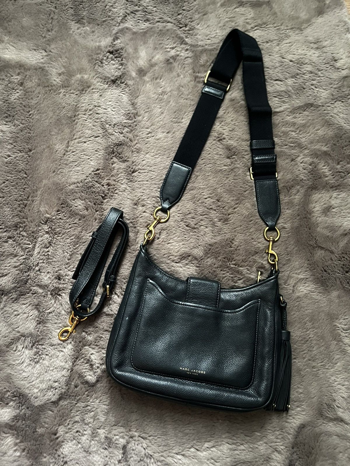 Marc Jacobs Marc Jacobs Leather Hobo Bag Black Gold Hardware 2 Straps Size ONE SIZE - 11 Thumbnail