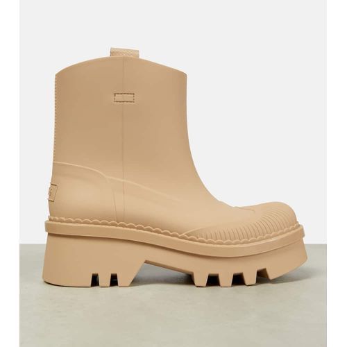 o1y0825 Ankle Boots in Sand