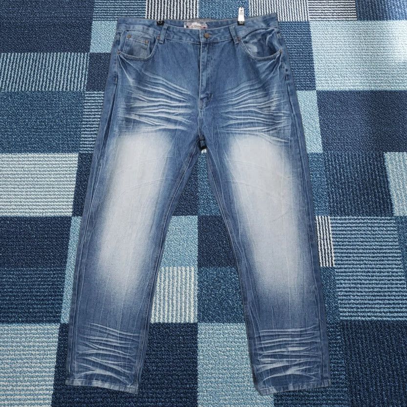 Vintage Monarchy Jeans Mens 40x31 Blue Premium Denim Whiskered Straight Leg Jeans Regular 5-Pocket Blue Monarchy Mens 40x31 Denim Straight Leg Vintage No Size US 40 / EU 56 - 1 Thumbnail