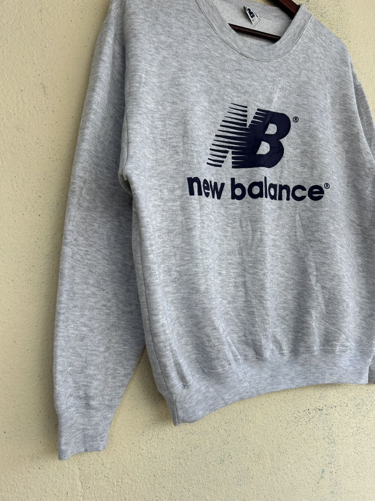 New Balance Vintage New Balance Spell Out Sweatshirt Size US L / EU 52-54 / 3 - 5 Thumbnail