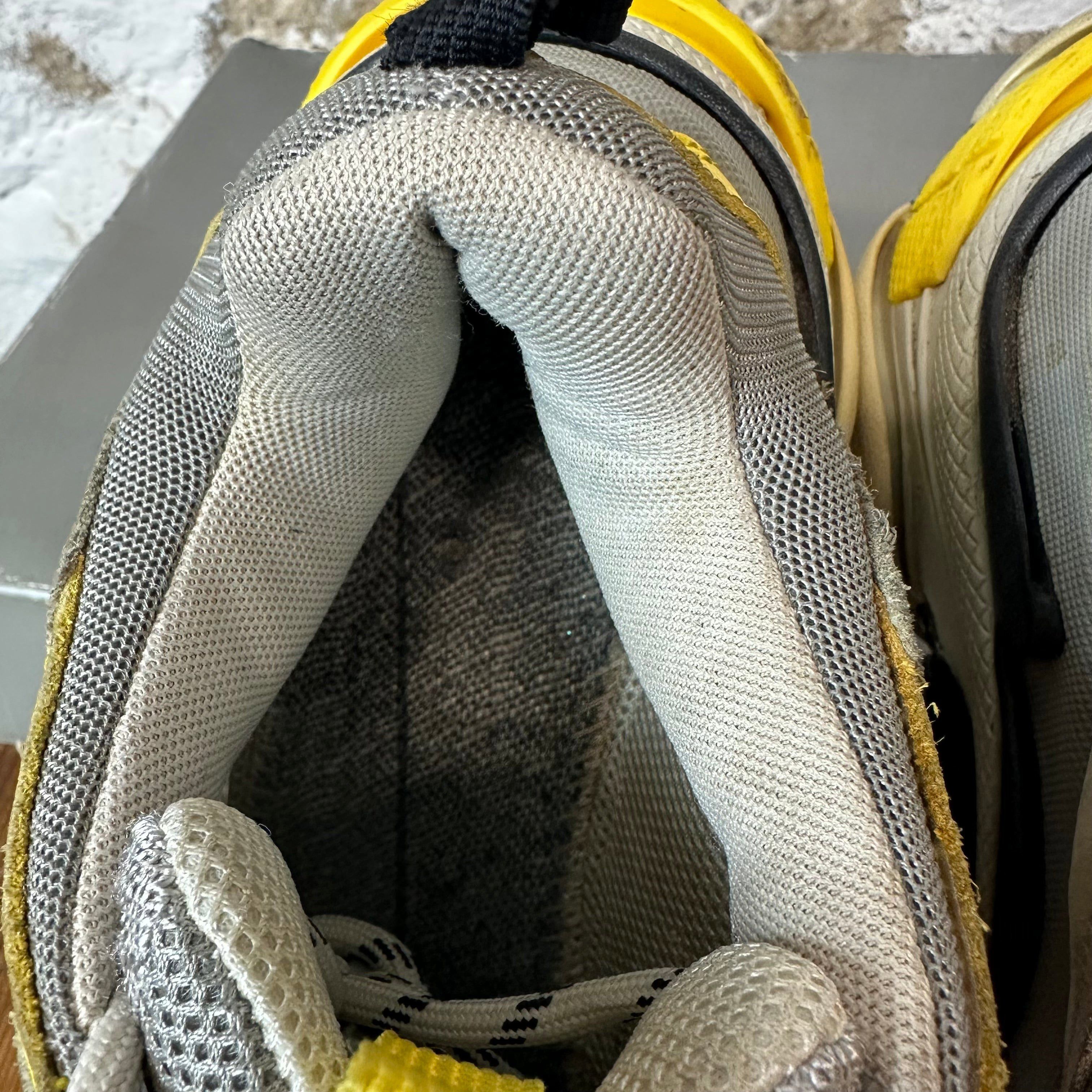 Balenciaga Balenciaga Triple S Gray Yellow Sz 6.5 (39) Size US 6.5 / EU 39-40 - 4 Thumbnail
