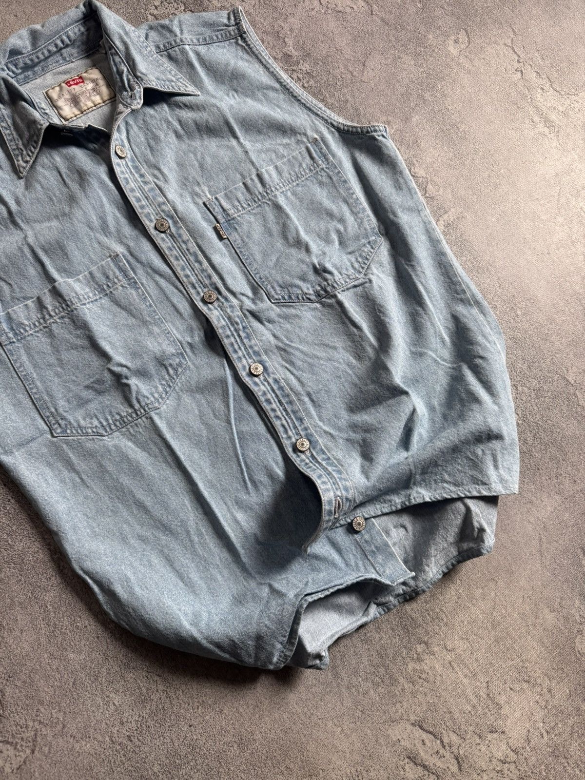 Levi's Levi’s S size denim button up shirt vest sleeveless vintage Size US S / EU 44-46 / 1 - 3 Thumbnail