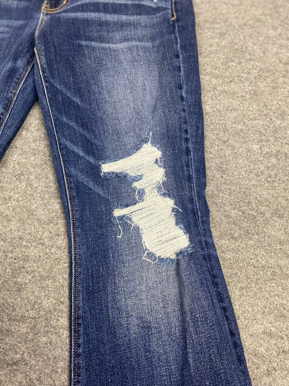 American Eagle Outfitters american eagles stretch artist bootcut flare distresseddenim Size 36" / US 14 / IT 50 - 11 Thumbnail