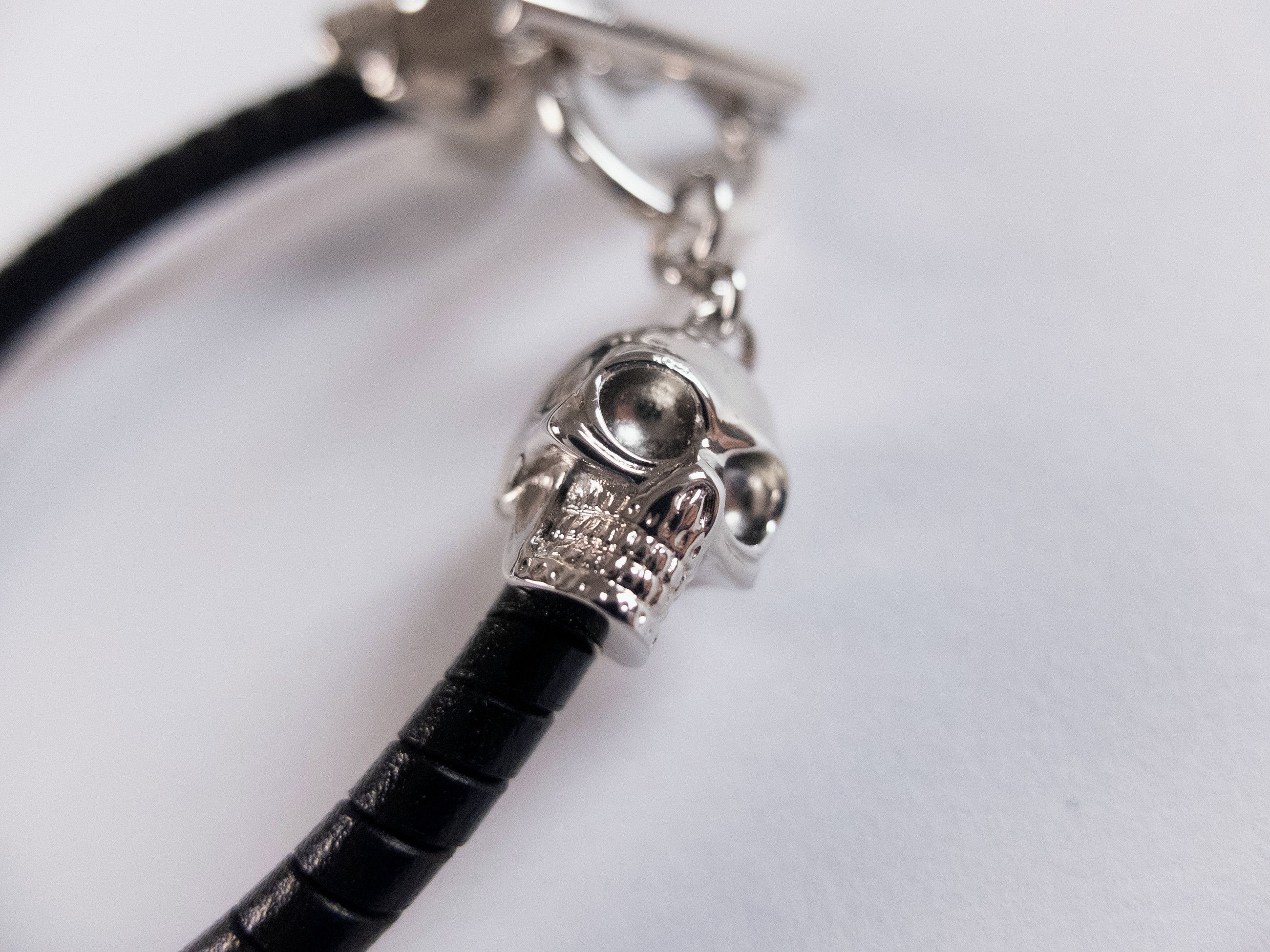 Alexander McQueen ALEXANDER MCQUEEN black T-bar leather skull bracelet q Size ONE SIZE - 6 Thumbnail