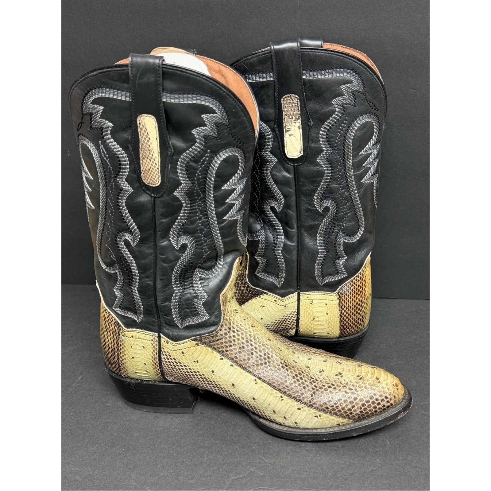 Dan Post Dan Post Exotic Python Men Size 9.5 D Snakeskin Cowboy Boots Size US 9.5 / EU 42-43 - 9 Thumbnail