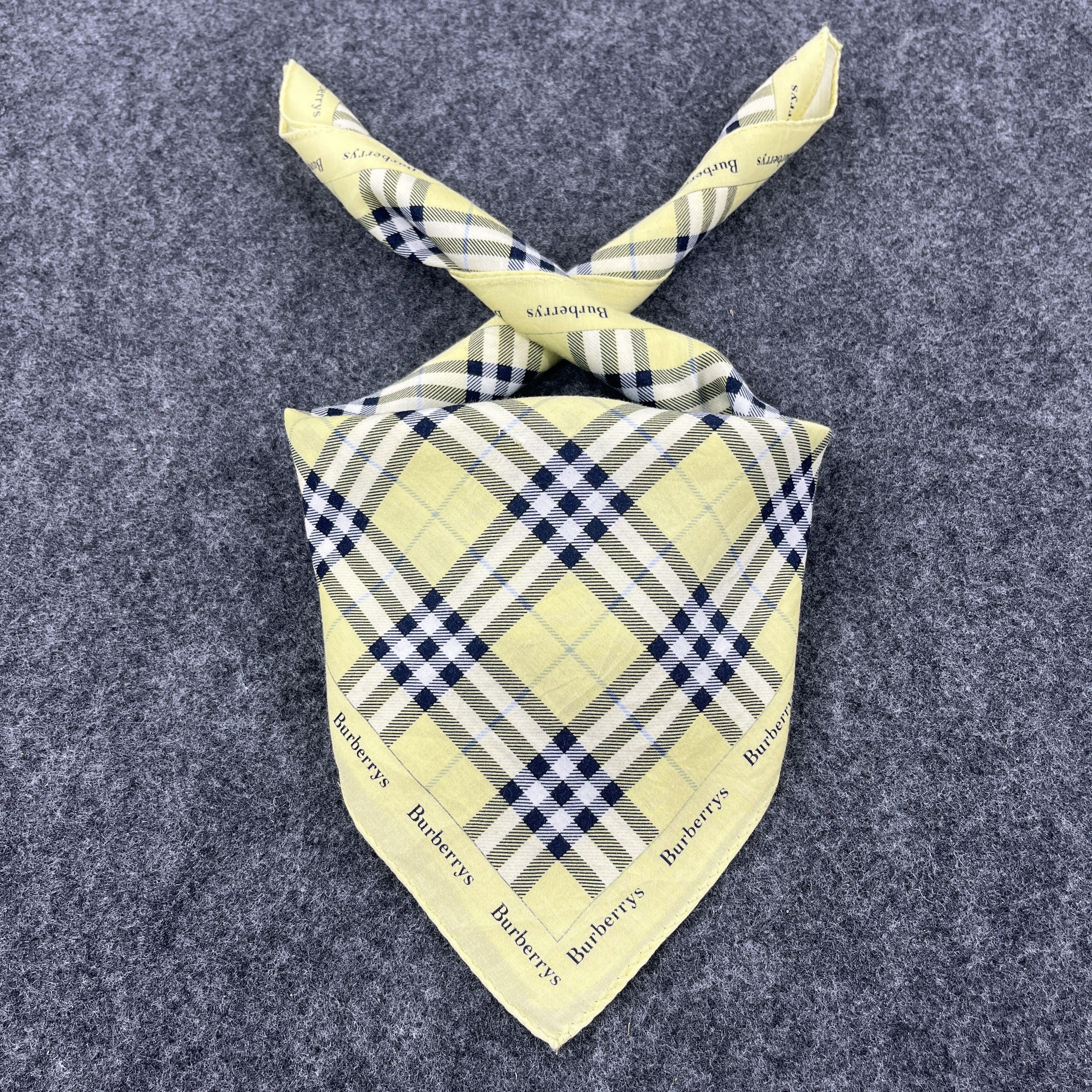 Burberry × Vintage Burberry Handkerchief / Bandana / Neckerchief B461 Size ONE SIZE - 1 Thumbnail
