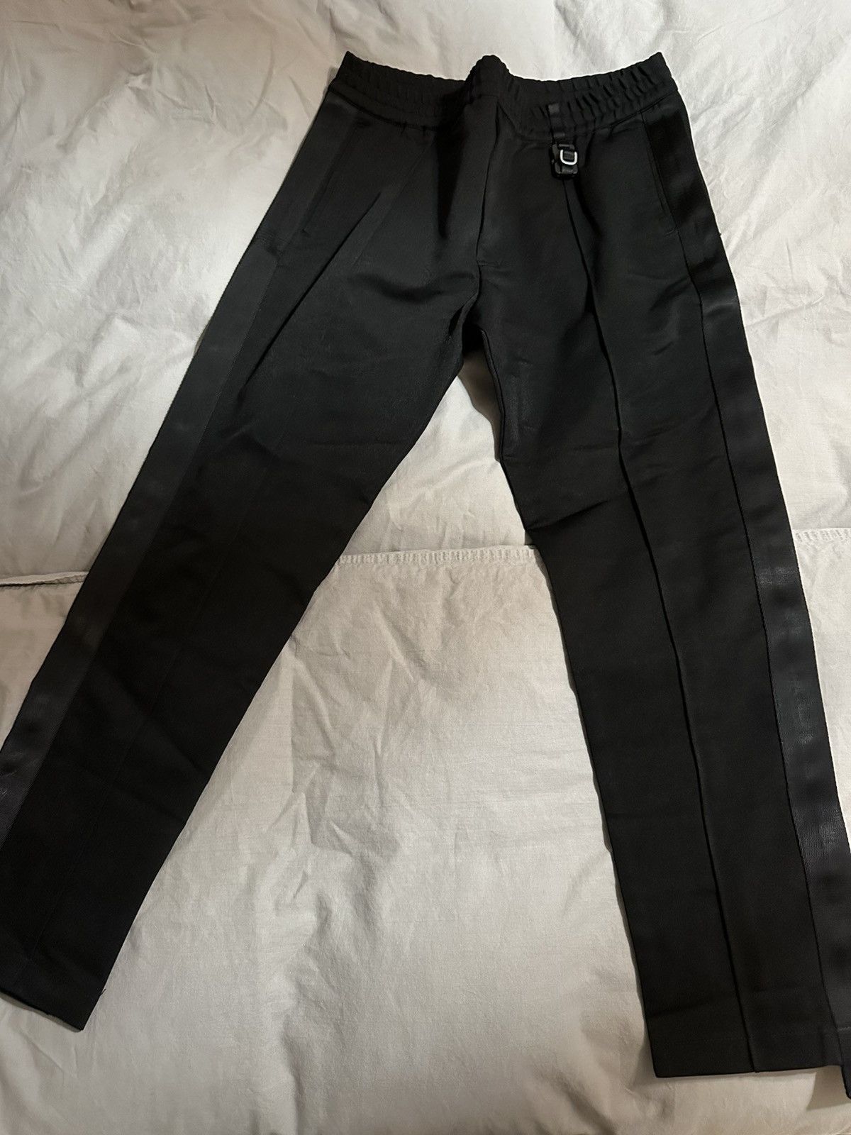 1017 ALYX 9SM × Alyx 1017 ALYX 9SM Trackpant 1 Lounge Pants Black Size US 38 / EU 54 - 1 Thumbnail