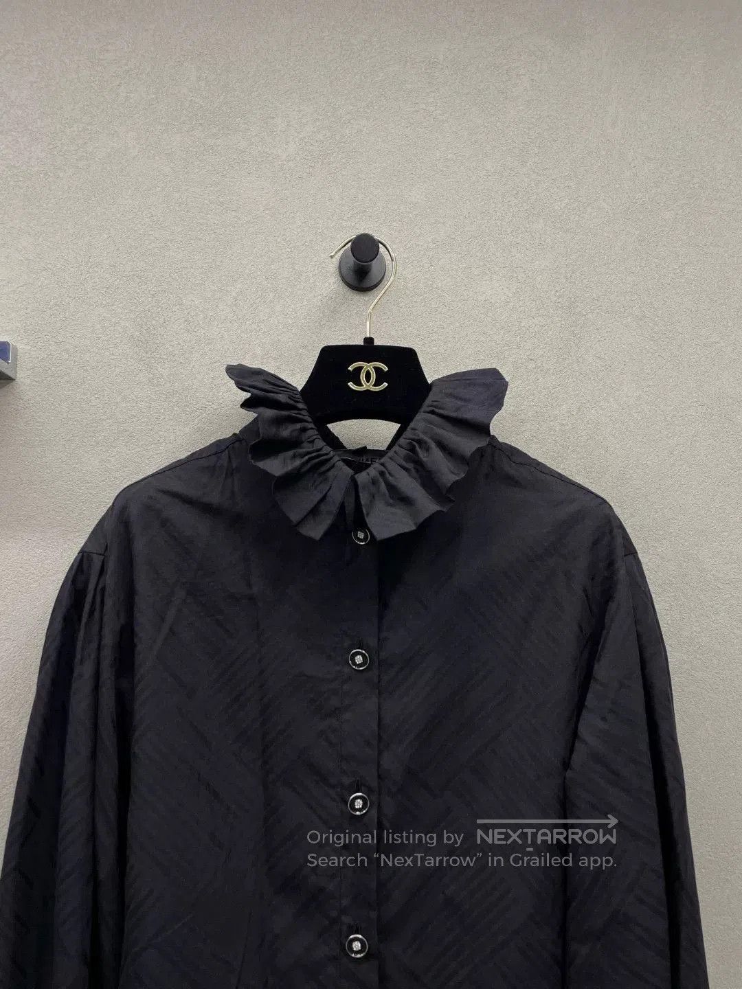 Chanel CHANEL Black High-Neck Long-Sleeve Shirt. Size US XS / EU 42 / 0 - 4 Thumbnail