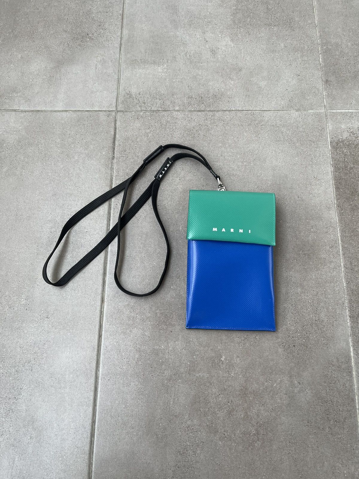 Marni !DS! SS22 Marni Tribeca Two Tones Blue Green Phone Case Size ONE SIZE - 1 Thumbnail