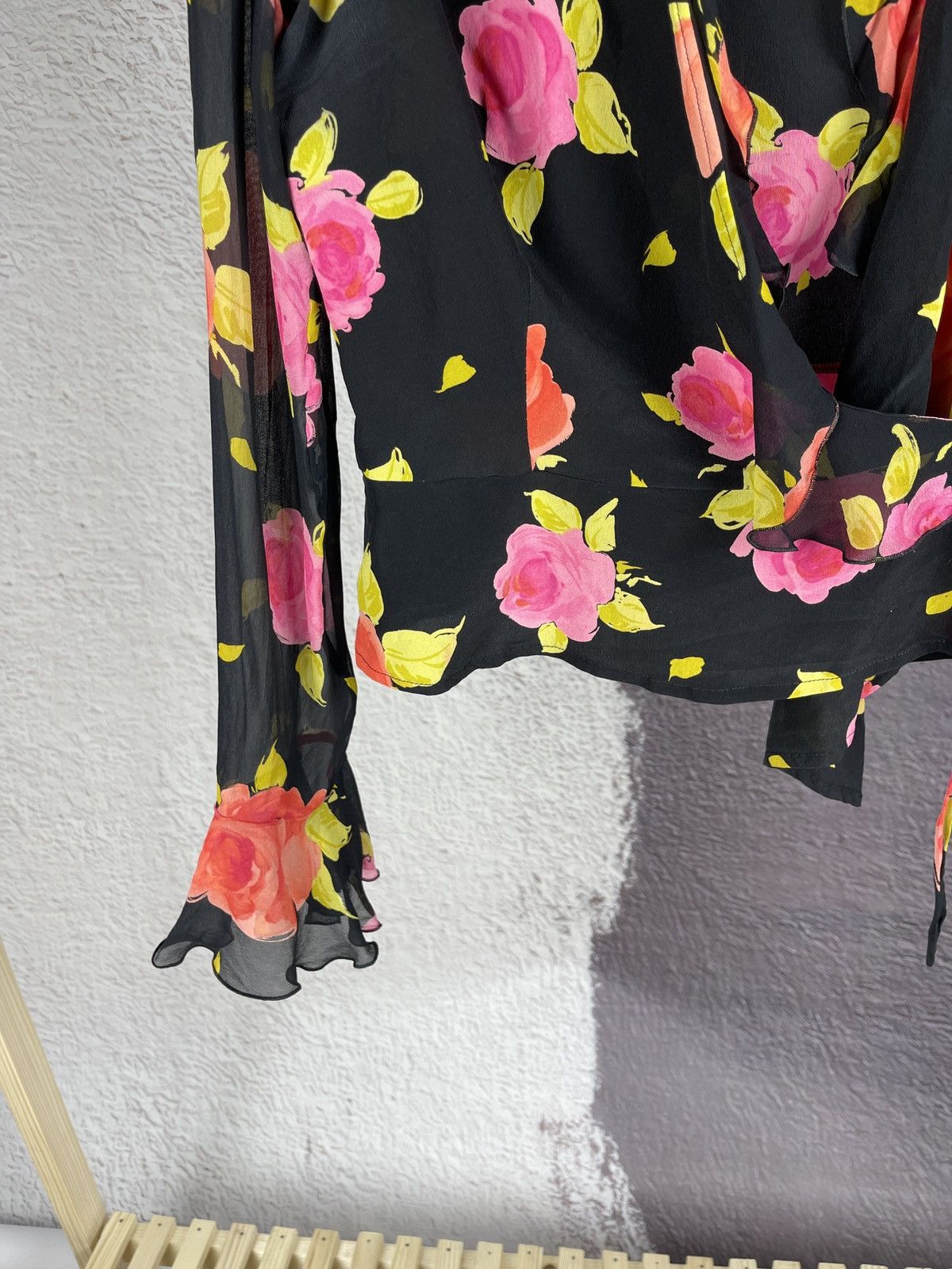 Escada Escada 100% Silk flower floral pattern top blouse Size XS / US 0-2 / IT 36-38 - 4 Thumbnail