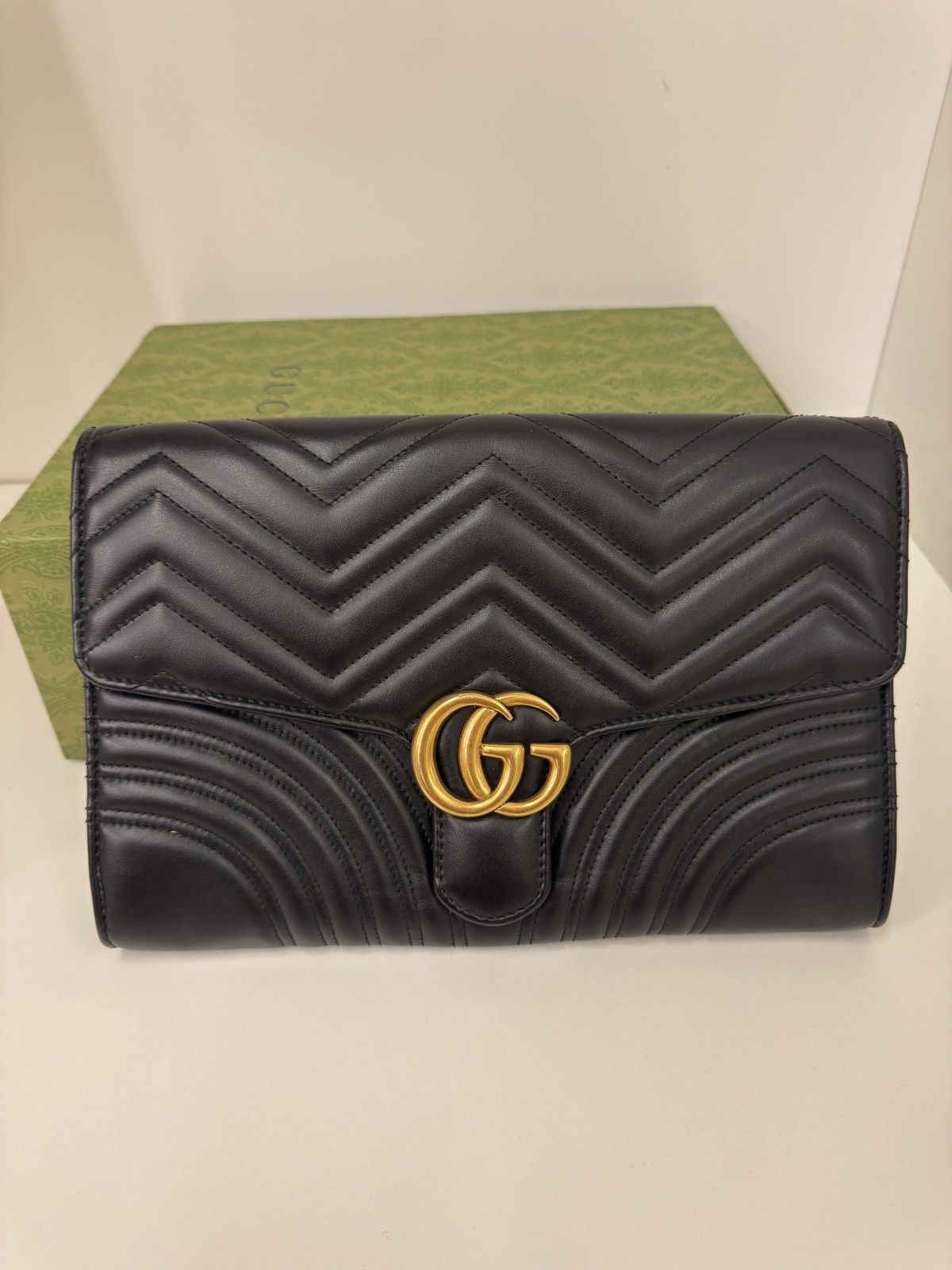 Gucci GUCCI Matelasse GG Marmont Clutch Bag Original luxury Size ONE SIZE - 2 Thumbnail