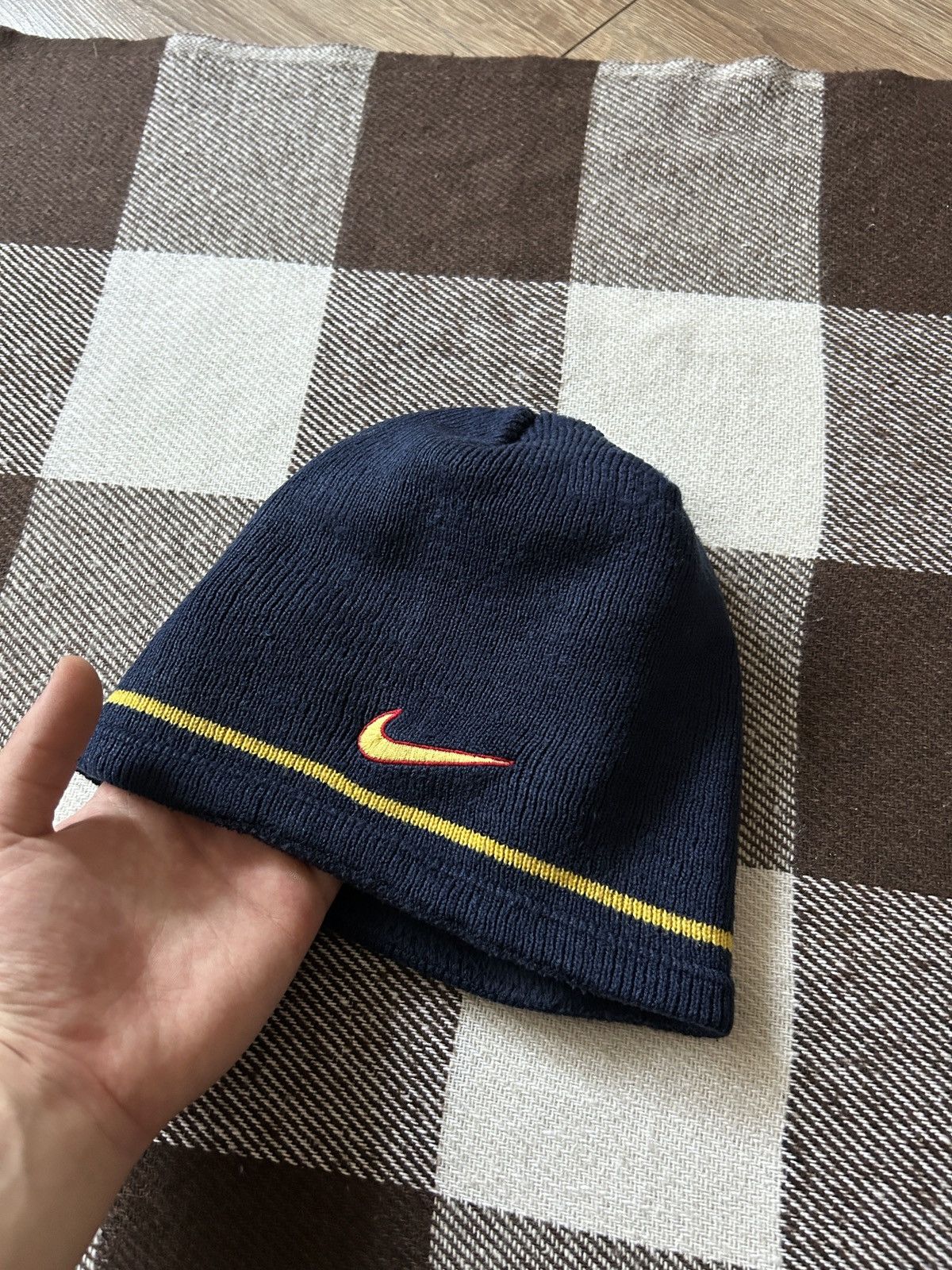 Nike Vintage Nike F.C Barcelona two logo winter hats y2k Size ONE SIZE - 3 Thumbnail