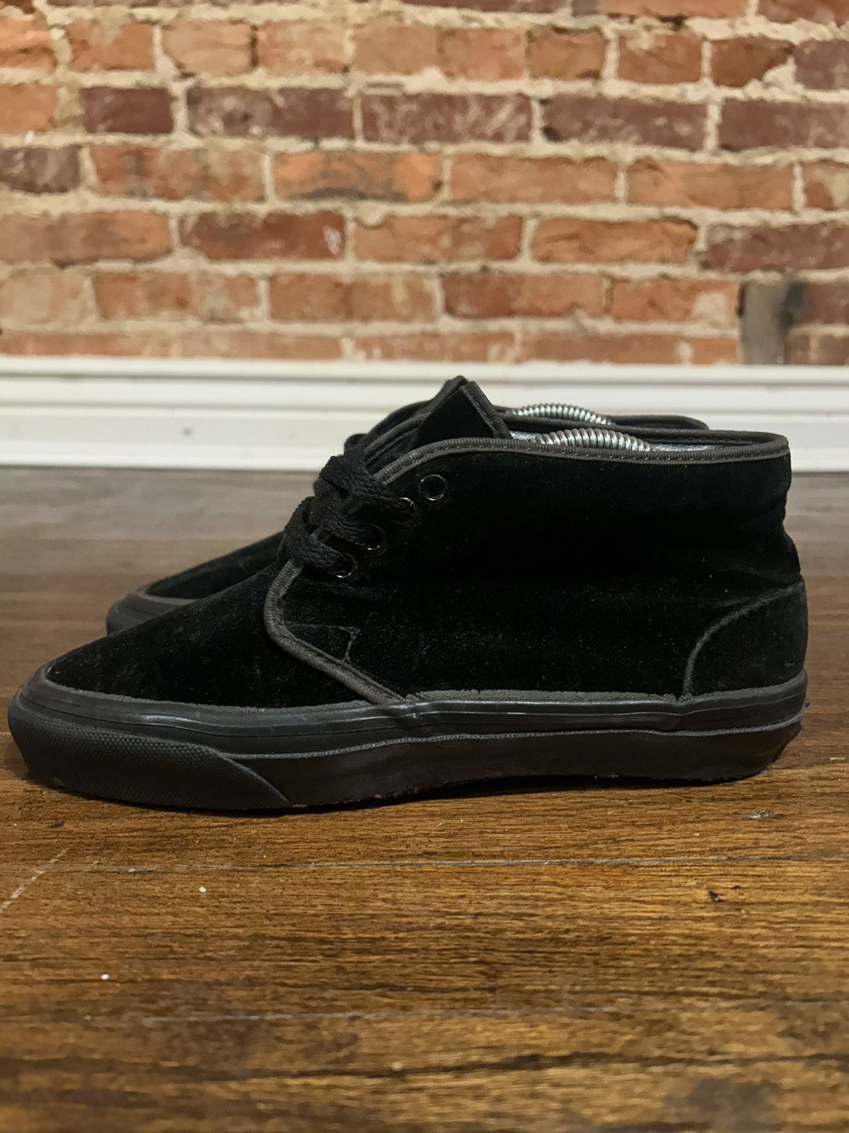 Vans Vintage Vans Velvet Chukka made in USA Size 7.5 Size US 7.5 / EU 40-41 - 2 Thumbnail