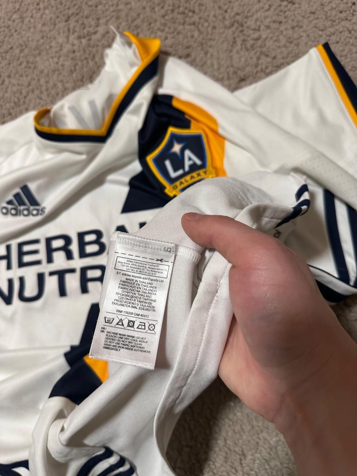 Adidas LA Galaxy Jersey Adidas #10 Giovani Dos Santos MLS Soccer Size US M / EU 48-50 / 2 - 6 Thumbnail