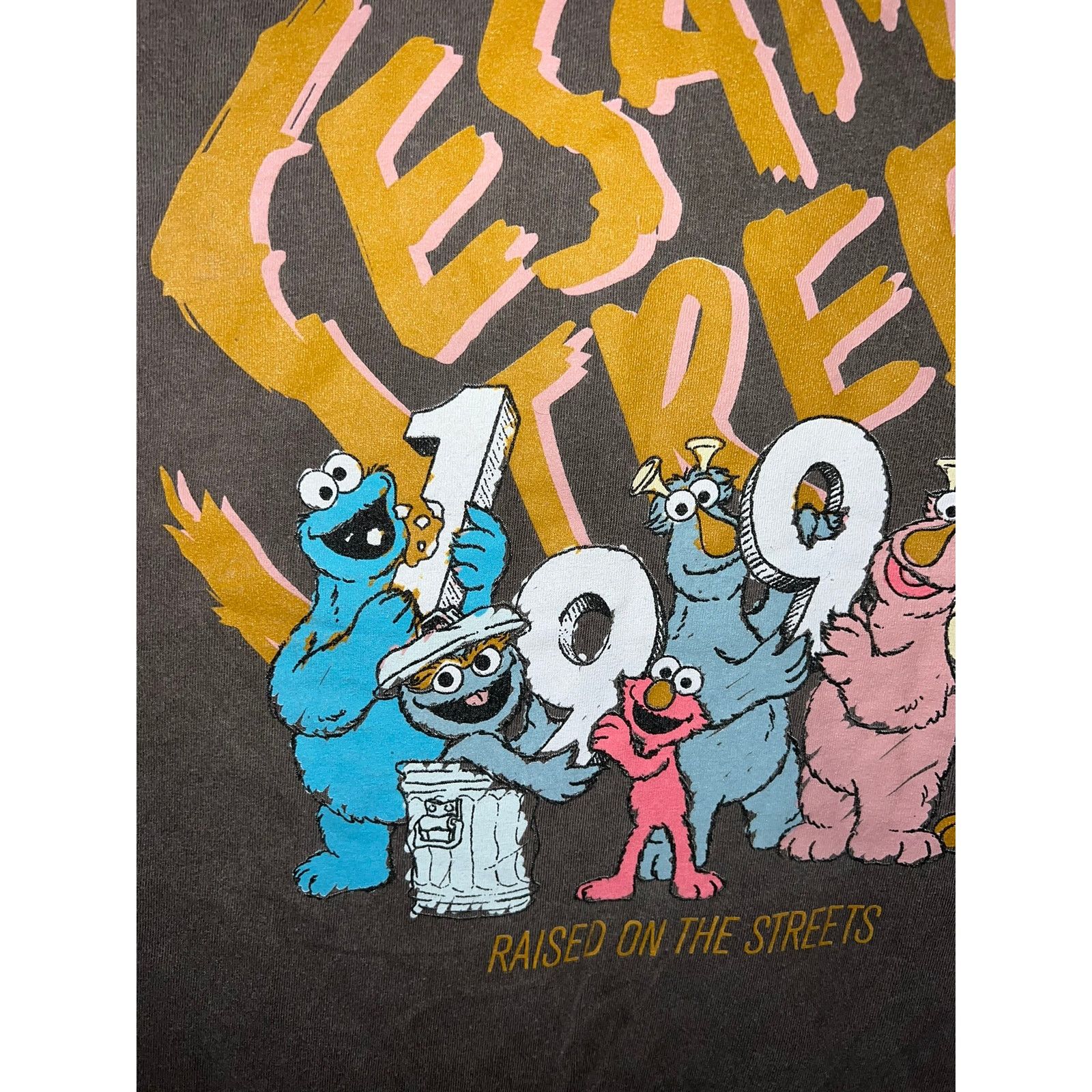 City Streets Sesame Street Raised On The Streets Shirt Gray Tee M Medium Size US M / EU 48-50 / 2 - 2 Thumbnail