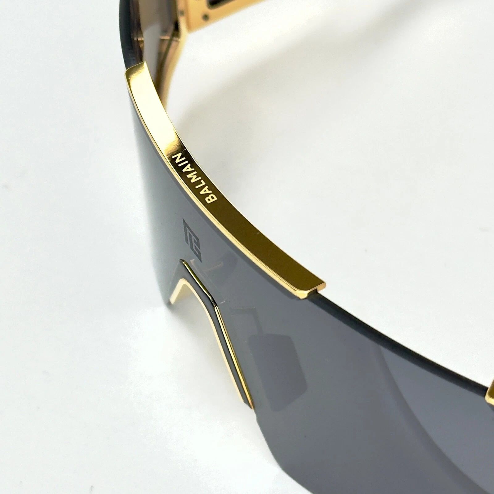 Balmain BALMAIN FLECHE BY AKONI BPS138 Titanium Gold Black BPS 138 Size ONE SIZE - 5 Thumbnail