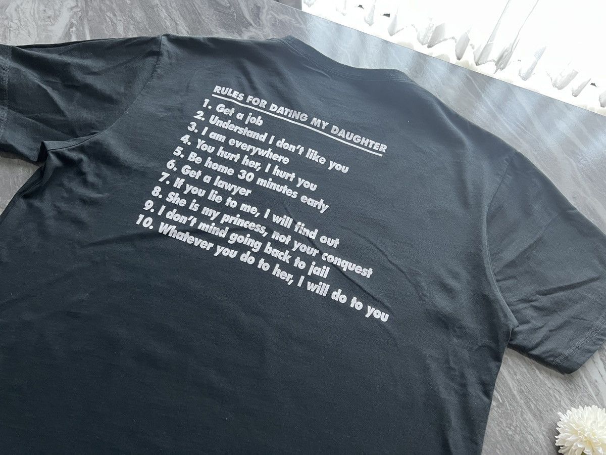 Other × Vintage Guns Dont Kill People : Dad With Pretty Daughters Kill Ppl Size US XXL / EU 58 / 5 - 9 Thumbnail
