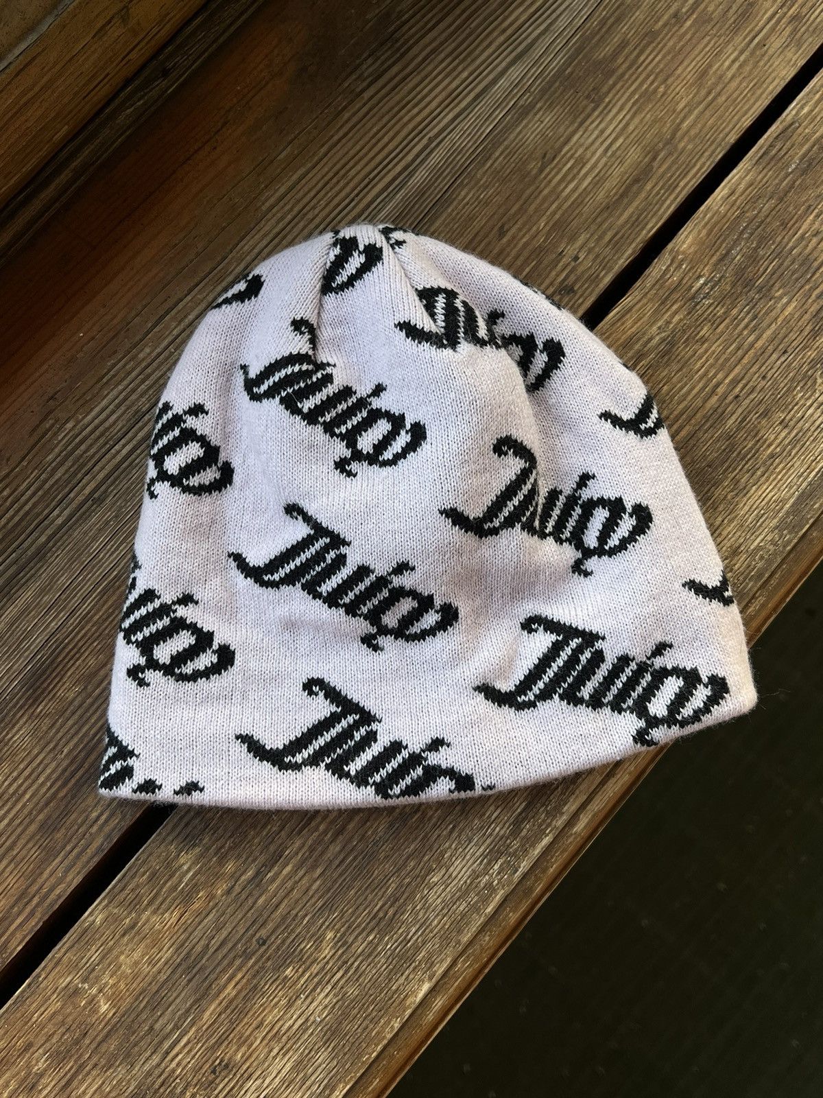 Juicy Couture Jeans Y2K Juicy Couture skull beanie Size ONE SIZE - 1 Thumbnail