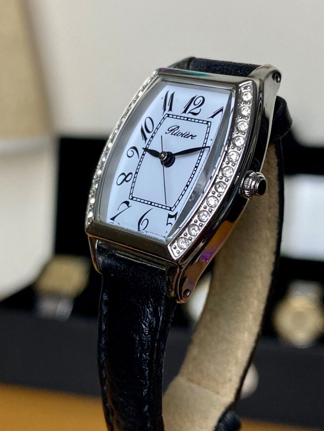 💥 Vintage Citizen Diamond Bezel Tonneau