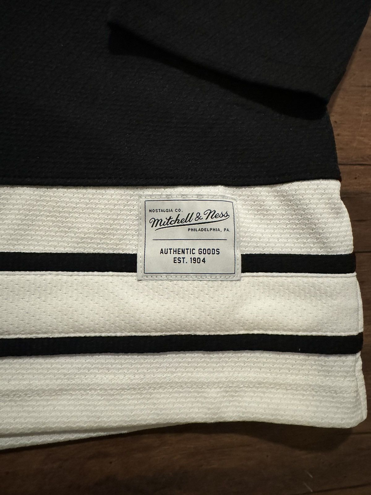 Lids × Mitchell & Ness × NHL SUPER RARE Mitchell & Ness x LIDS Golf Hockey Jersey Size US M / EU 48-50 / 2 - 3 Thumbnail