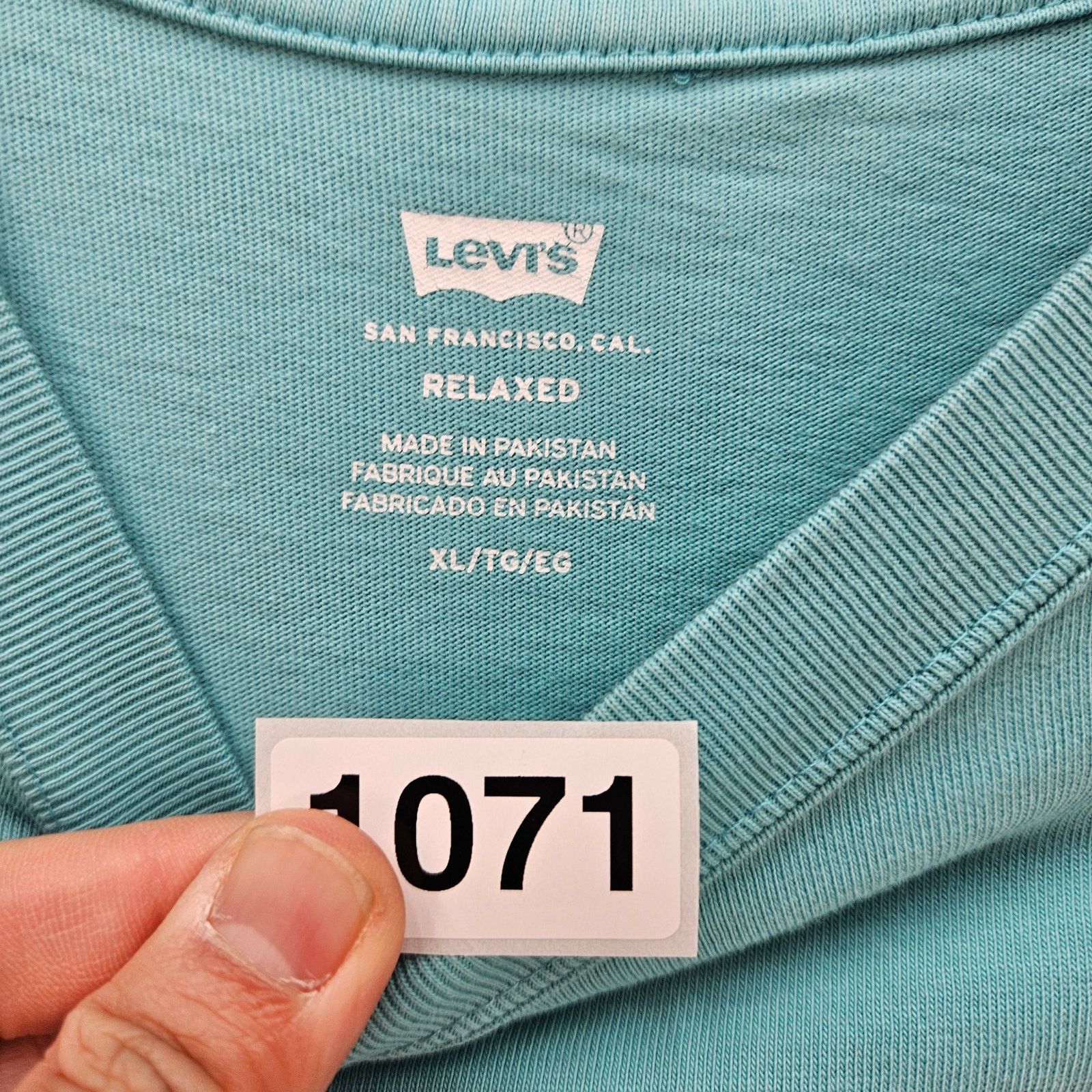 Levi's LEVI'S 501 VINTAGE STYLE WOMEN'S XLARGE RELAXED FIT BLUE BUT Size XL / US 12-14 / IT 48-50 - 6 Thumbnail