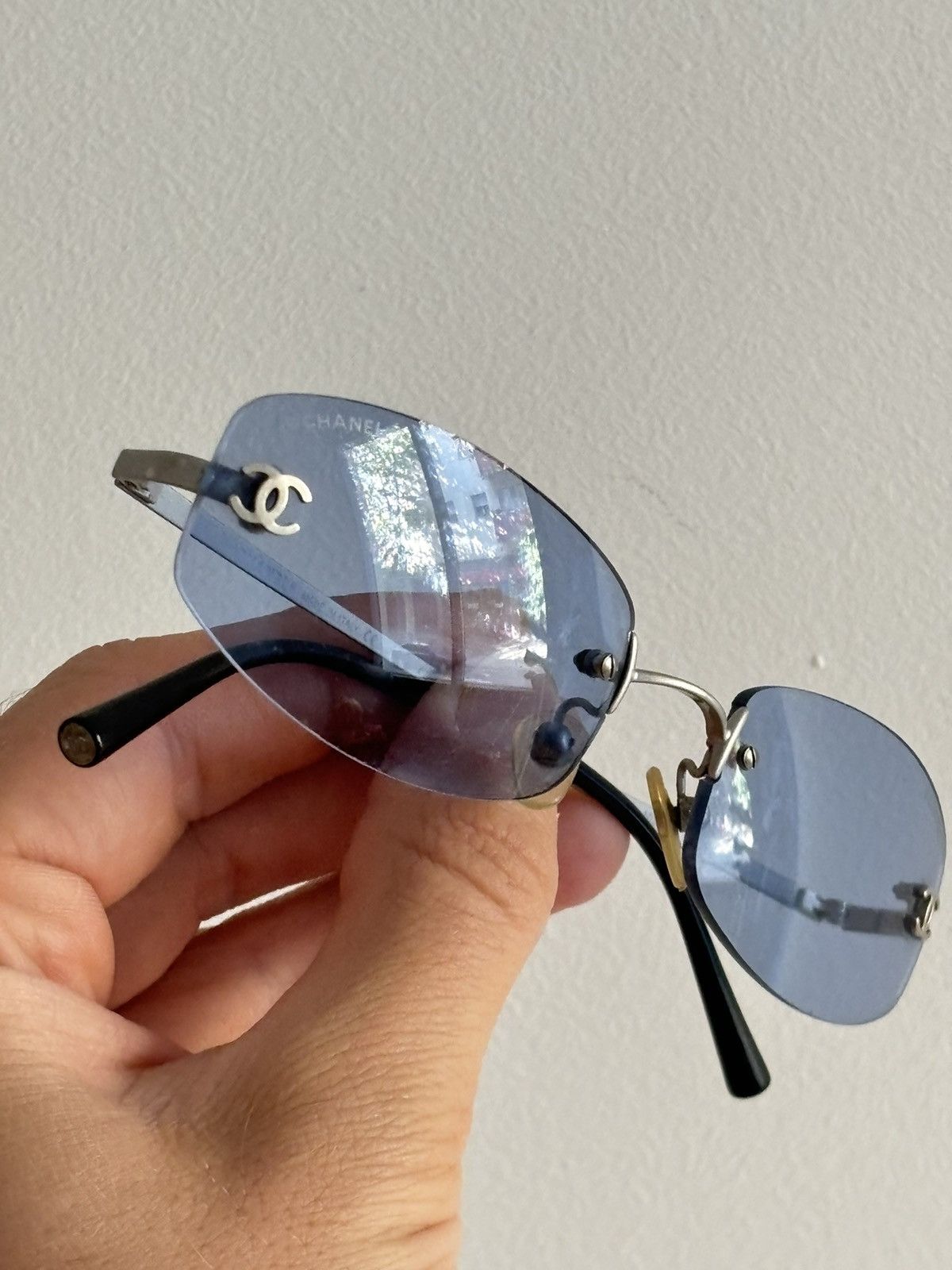 Chanel Chanel Sunglasses 🇺🇸 TAX FREE 4002 Rhinestone Rimles 4017 Size ONE SIZE - 5 Thumbnail