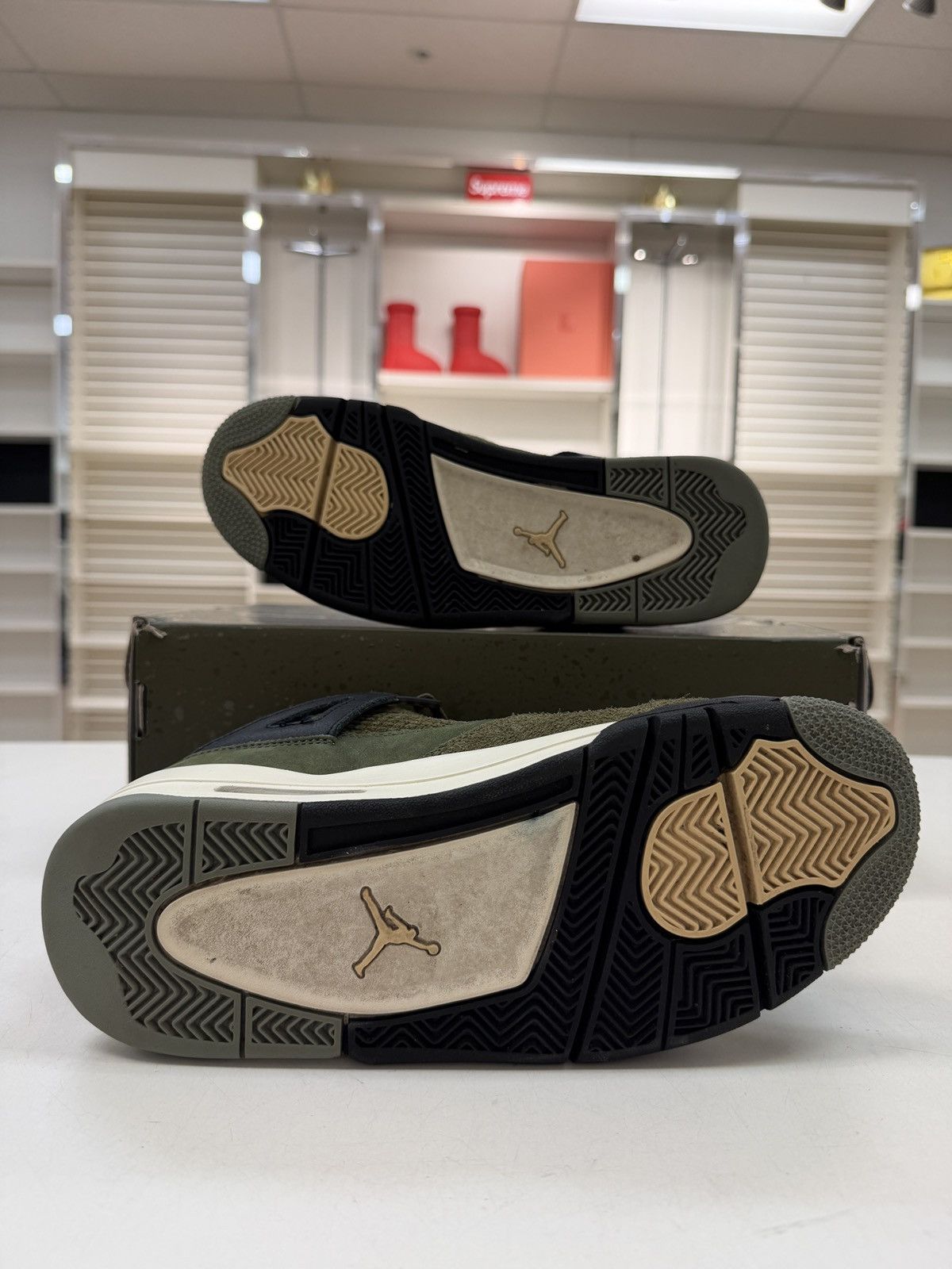 Jordan Brand Air Jordan 4 Retro SE Craft 'Olive' - LIGHTLY WORN WITH BOX Size US 8 / EU 41 - 3 Thumbnail
