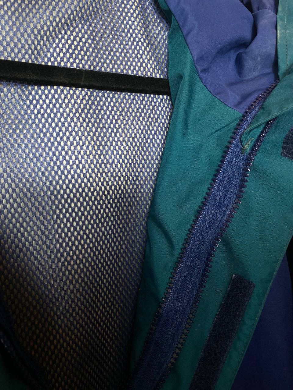 Berghaus Vintage 90s outdoor Berghaus Gore Tex Meru Jacket Size S Size US S / EU 44-46 / 1 - 4 Thumbnail