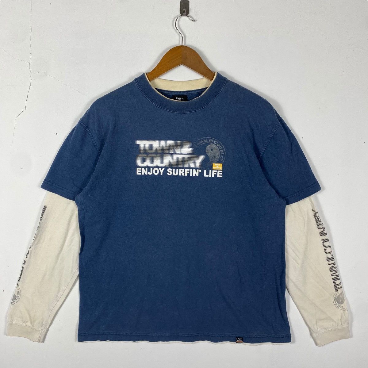 Vintage Vintage TOWN & COUNTRY Enjoy Surfin' Life Double Layered Tee Size US M / EU 48-50 / 2 - 3 Thumbnail
