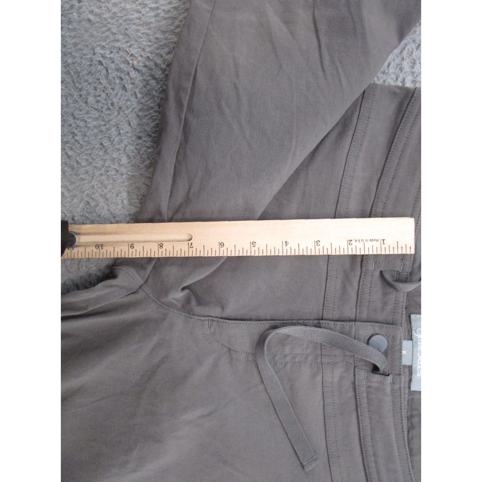 Vintage Guide Series Women's Capri Pants Nylon Gray Hiking Outdoors Drawstring Size 6 Capris Trails Casual Travel Womens Size 28" / US 6 / IT 42 - 5 Thumbnail