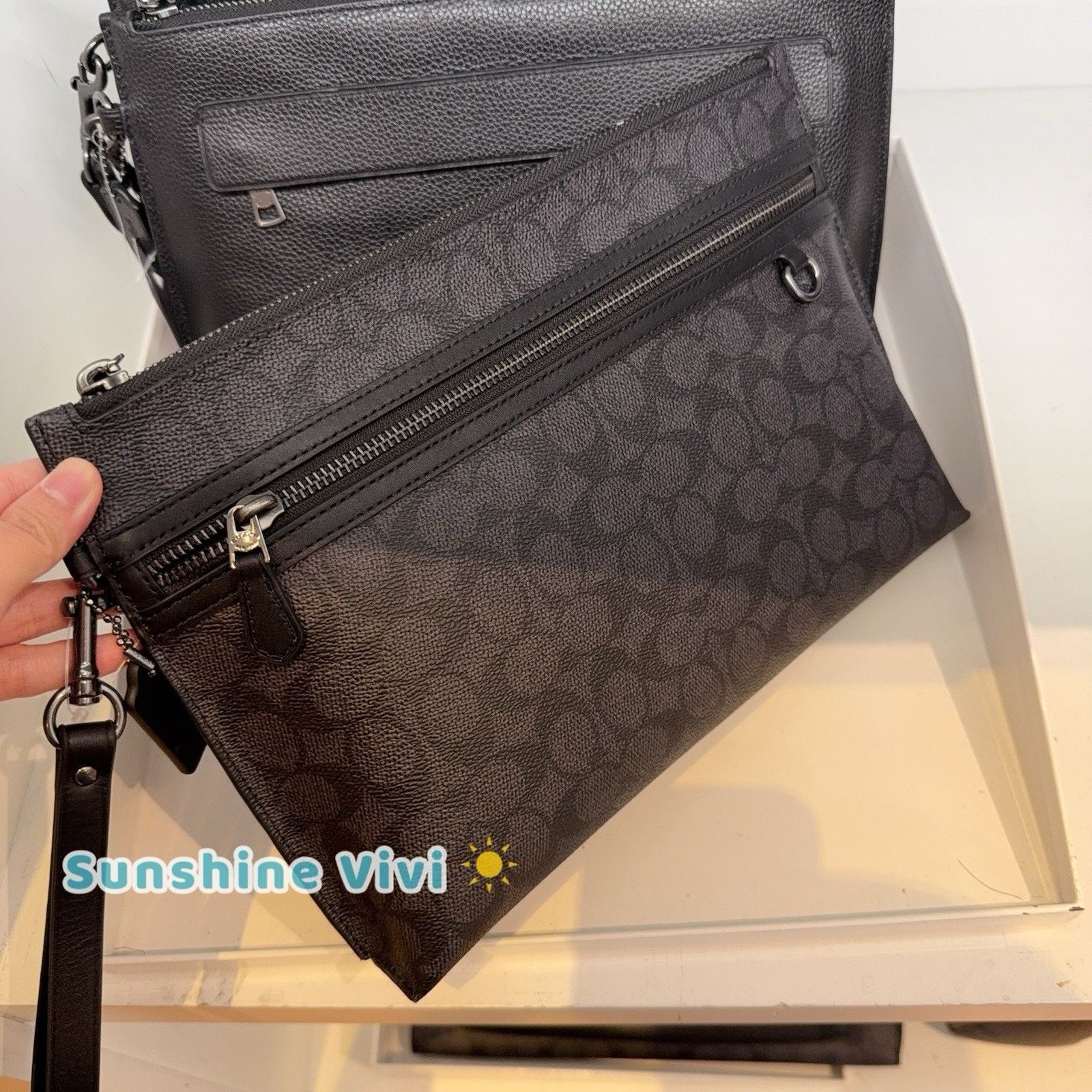 Coach NWT Coach Carry All Pouch CY985 Gunmetal/Charcoal/Black Size ONE SIZE - 2 Thumbnail