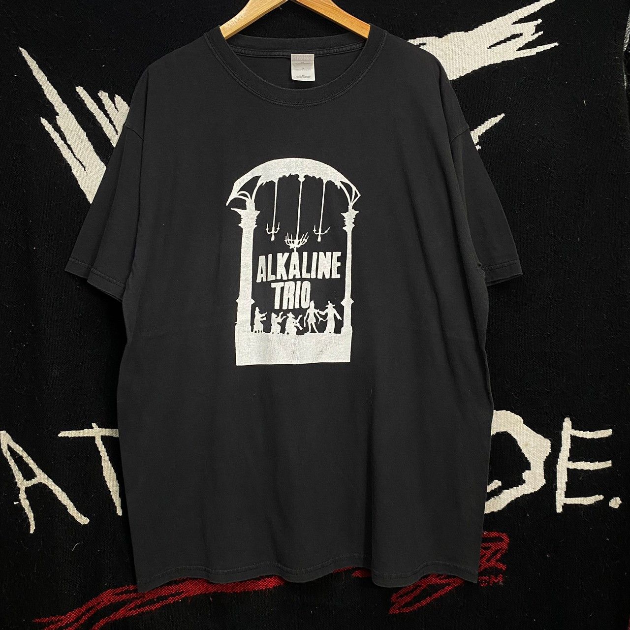 vintage-alkaline-trio-vintage-early-2000s-punk-rock-band-shirt-xl-grailed