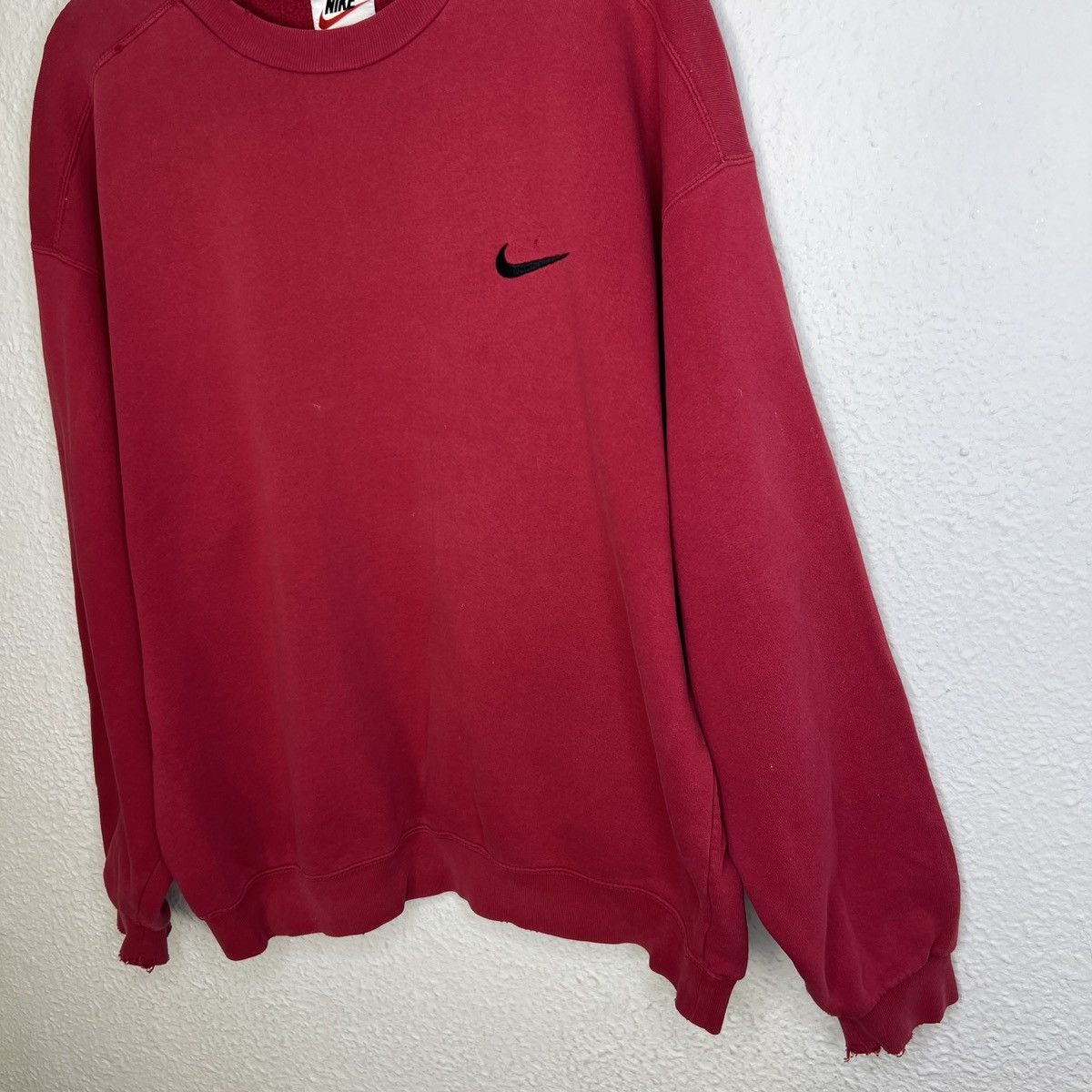 Nike Vintage Nike Sweatshirt Crewneck Swoosh Red Logo 90s Size US L / EU 52-54 / 3 - 4 Thumbnail