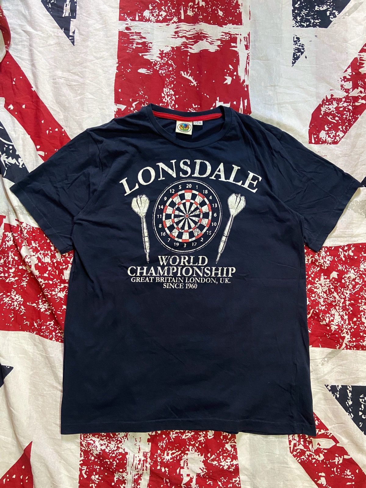 Lonsdale Lonsdale 2003 Vintage T shirt “Lonsdale Loves All Colour” Size US L / EU 52-54 / 3 - 1 Thumbnail