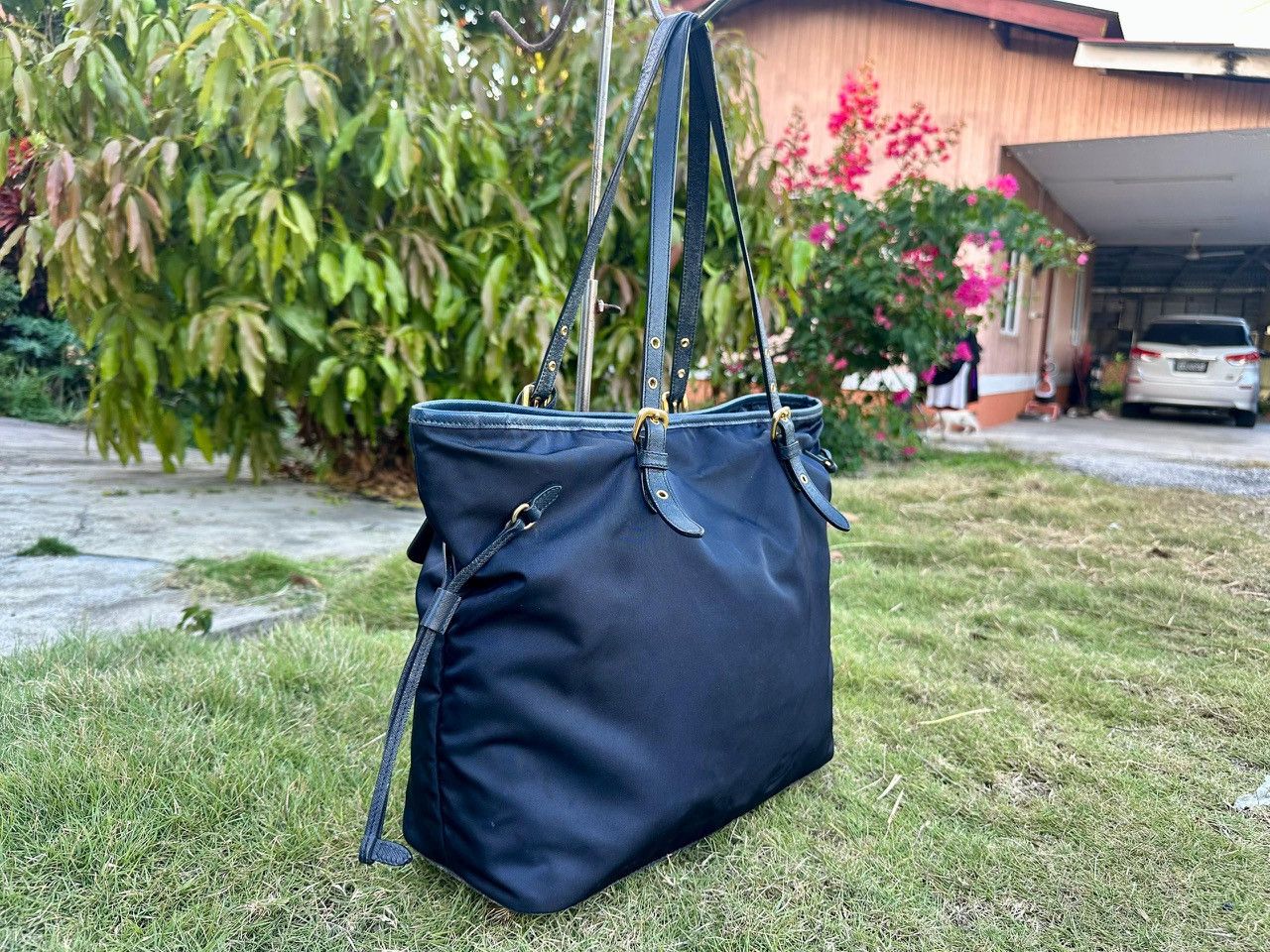 Prada Authentic Prada Bluette Tessuto Saffiano Shopping Tote Bag Size ONE SIZE - 3 Thumbnail