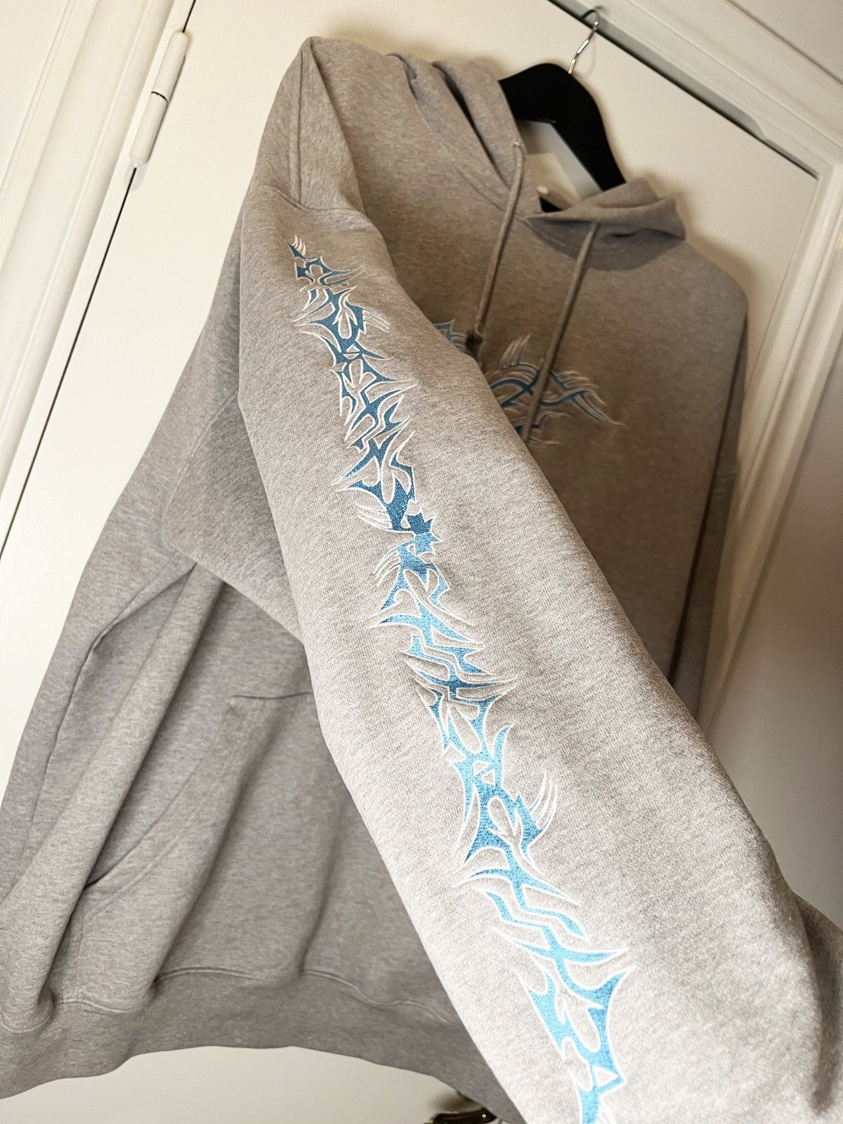 Vetements Vetements Oversized Embroidered Hoodie Size US L / EU 52-54 / 3 - 2 Thumbnail