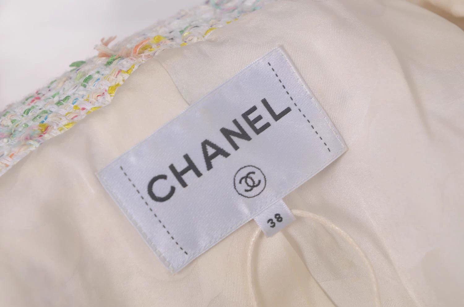 Chanel Chanel Classic Wool Blend Jacket Size S / US 4 / IT 40 - 2 Thumbnail