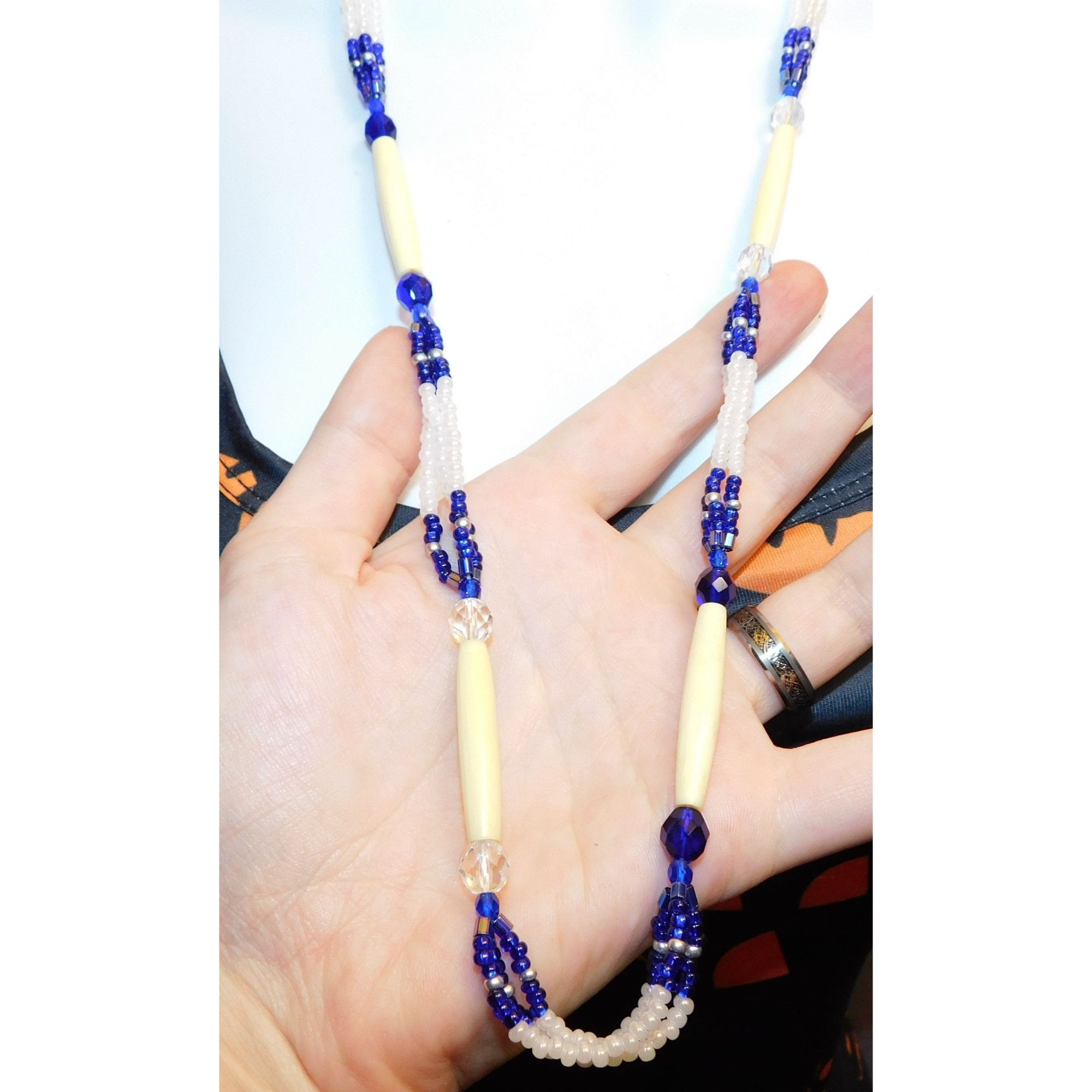 Other Retro Blue White And Clear Beaded Necklace Size ONE SIZE - 6 Thumbnail