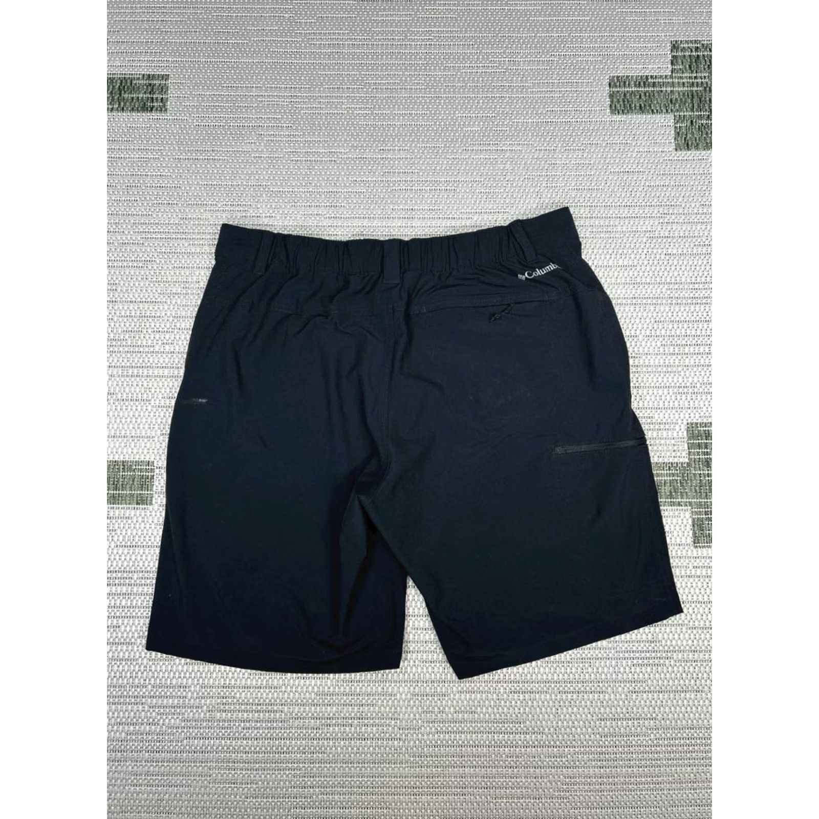 Vintage Columbia Shorts Mens 36 Black Cargo Stretch Mid Rise Zip Pockets Utility Hiking Size US 36 / EU 52 - 2 Thumbnail