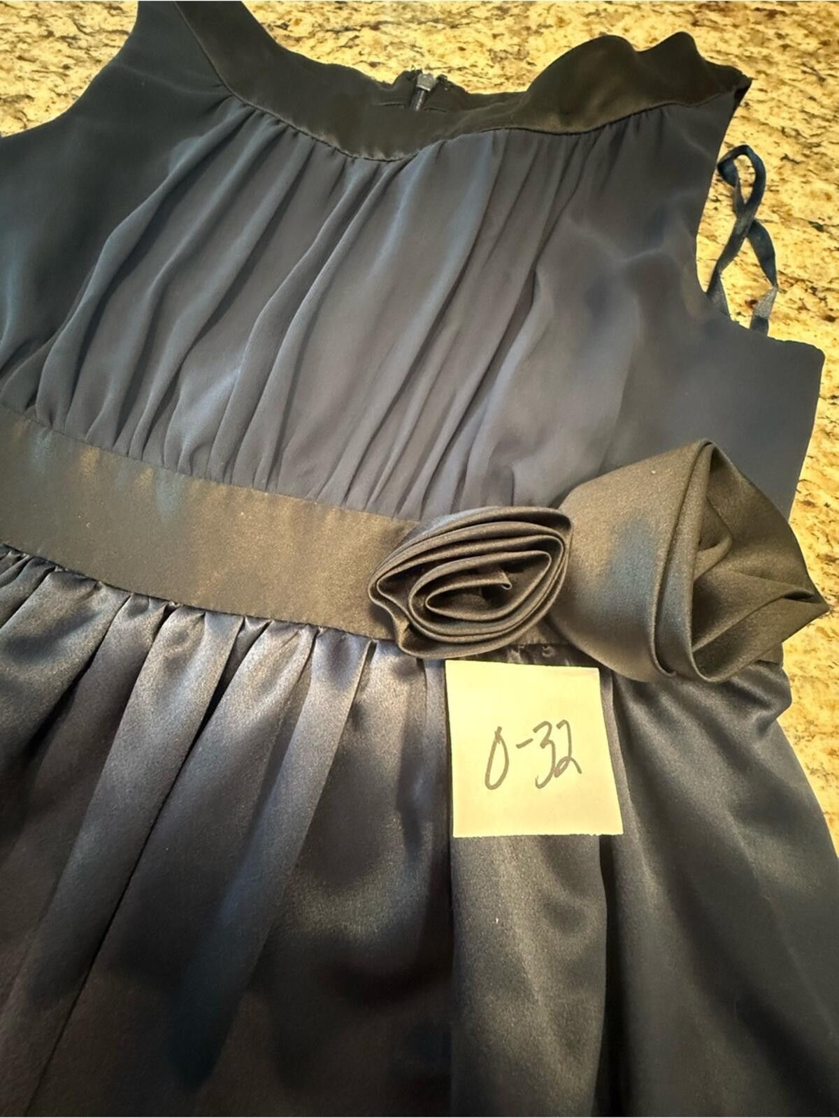 Other Max and Cleo formal navy midi dress black 3D rose belt SZ 4 Size S / US 4 / IT 40 - 12 Thumbnail