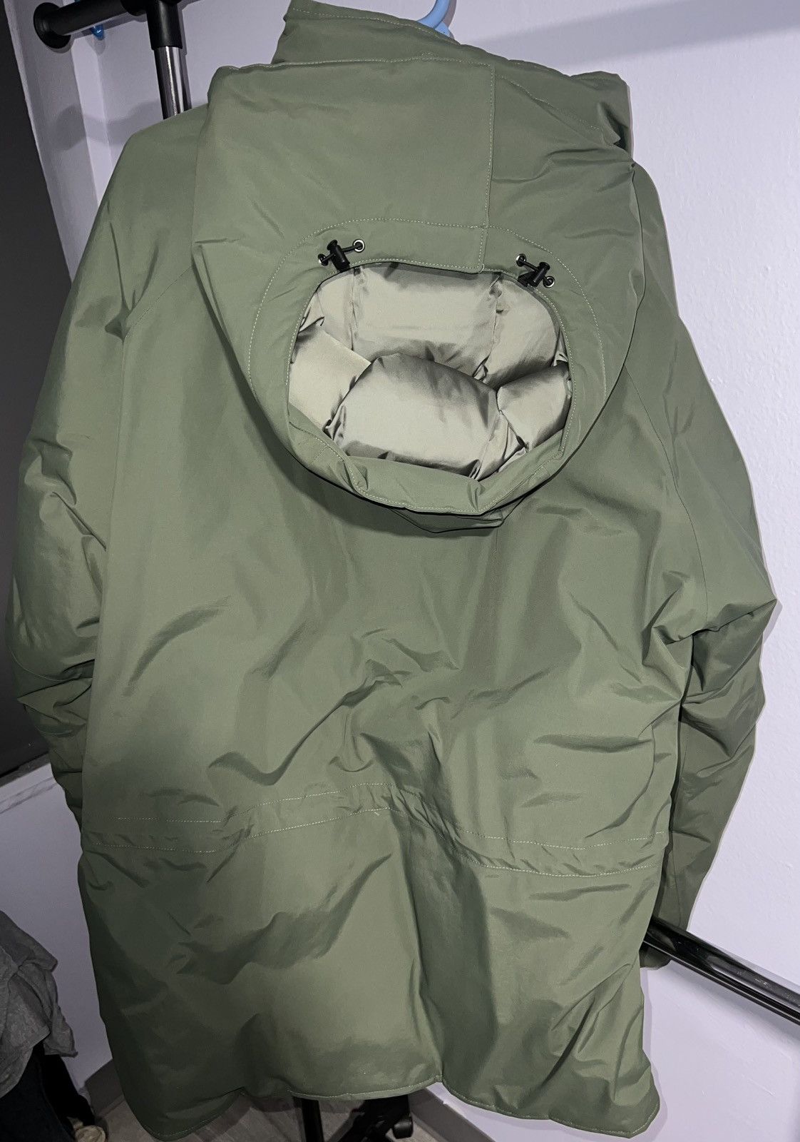 Marmot NWT JAPANESE EXCLUSIVE MARMOTXBEAMS MAMMOTH PARKA SIZE LARGE Size US L / EU 52-54 / 3 - 10 Thumbnail