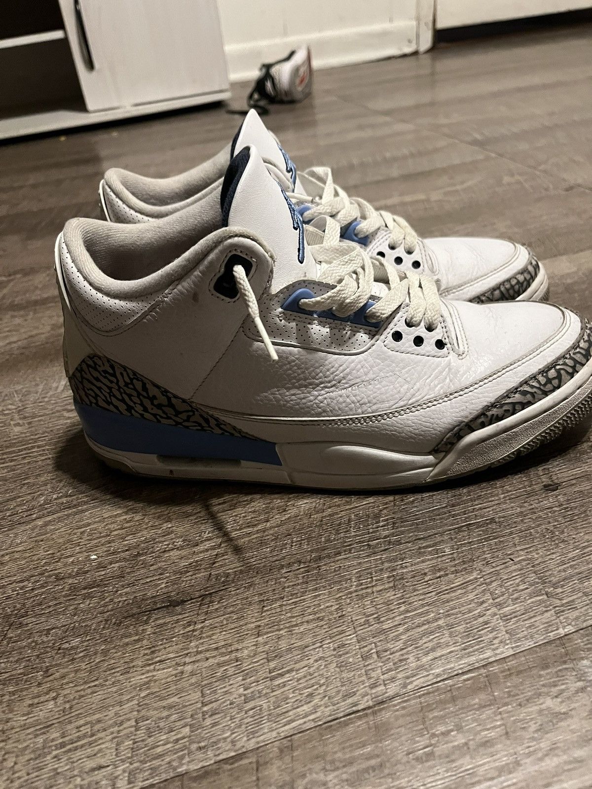 Jordan Brand Jordan 3 Retro UNC Men’s Size US 10.5 / EU 43-44 - 4 Thumbnail