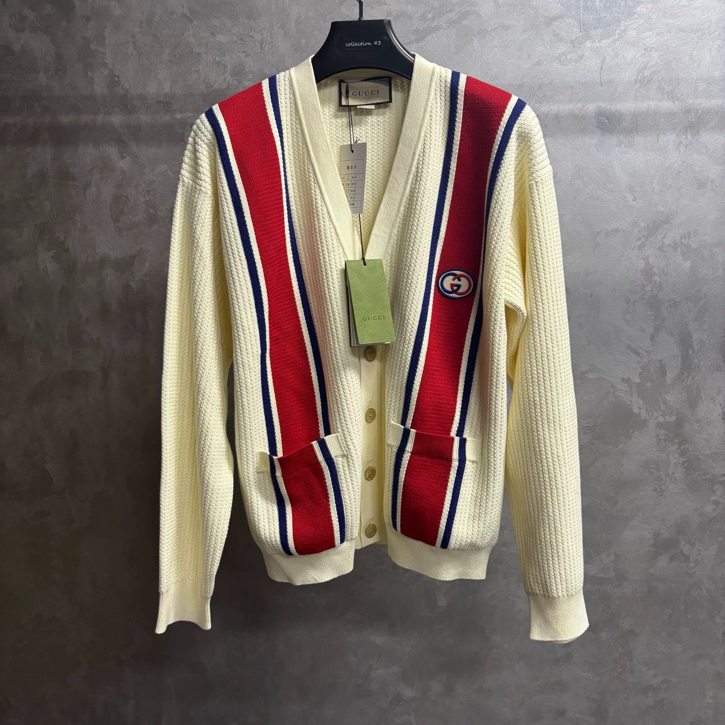 Gucci Gucci Printed Striped White T-Shirt L Women Size L / US 10 / IT 46 - 1 Thumbnail