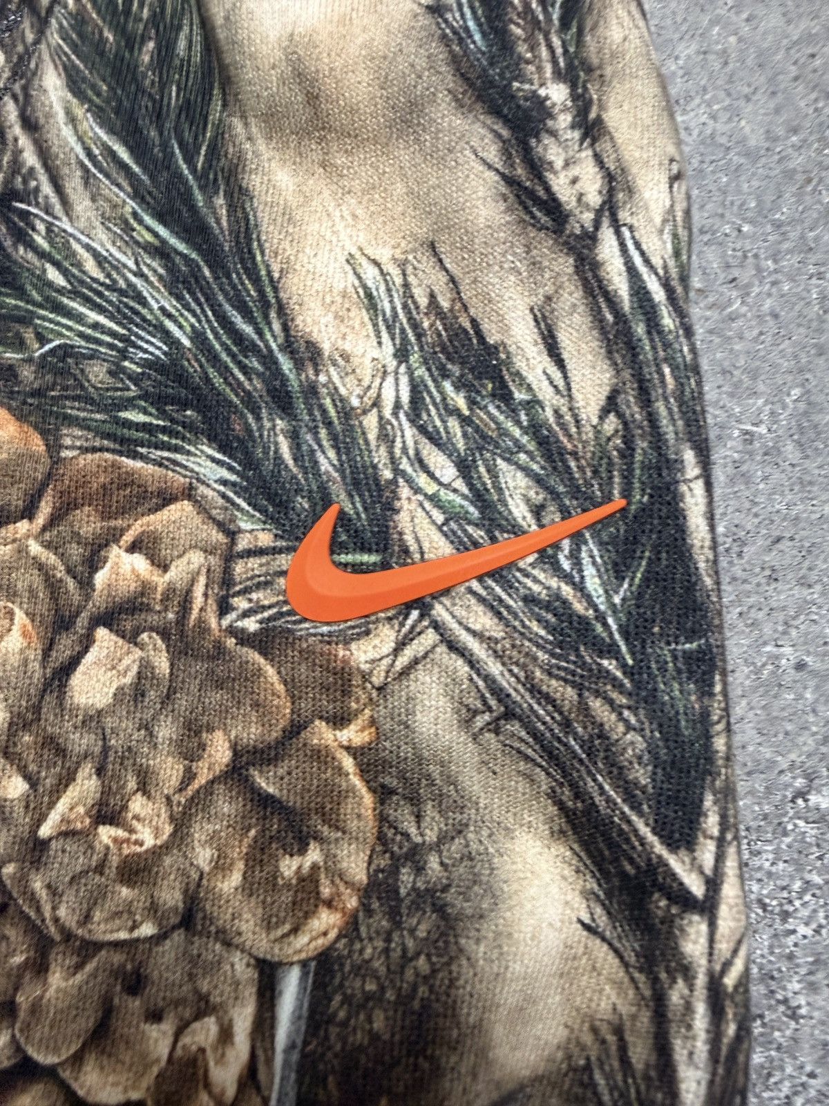 Chrome Hearts × NOCTA × Nike Chrome Hearts x Nike Nocta Cross Patch Camo Sweatpants Size US 34 / EU 50 - 5 Thumbnail