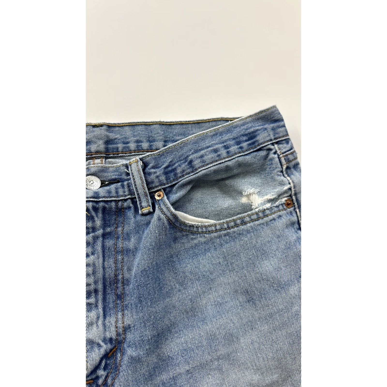 Levi's VINTAGE Levi's 505 Jeans Mens 34x29 Distressed Blue Jeans 34x34 Tagged 34x34 Mens Size US 34 / EU 50 - 5 Thumbnail