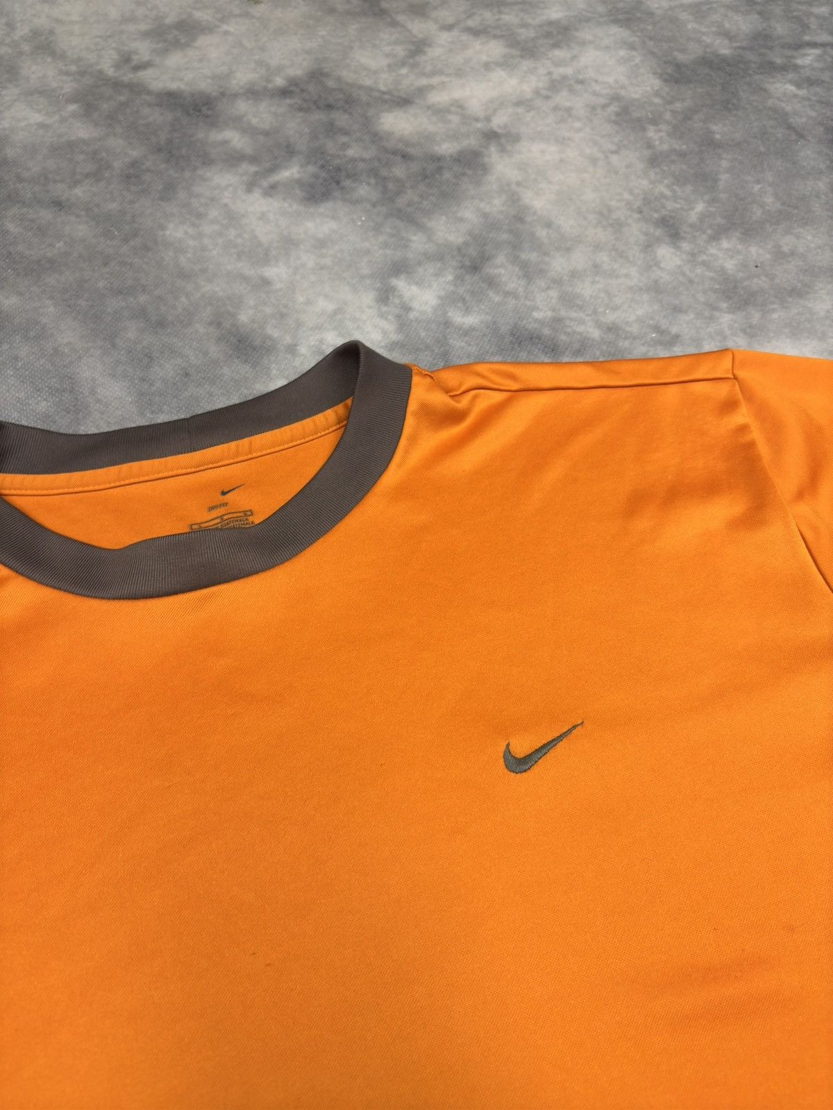 Nike × Vintage Vintage Sport Nike Sphere React Y2K Orange T-shirt Soccer Size US M / EU 48-50 / 2 - 3 Thumbnail