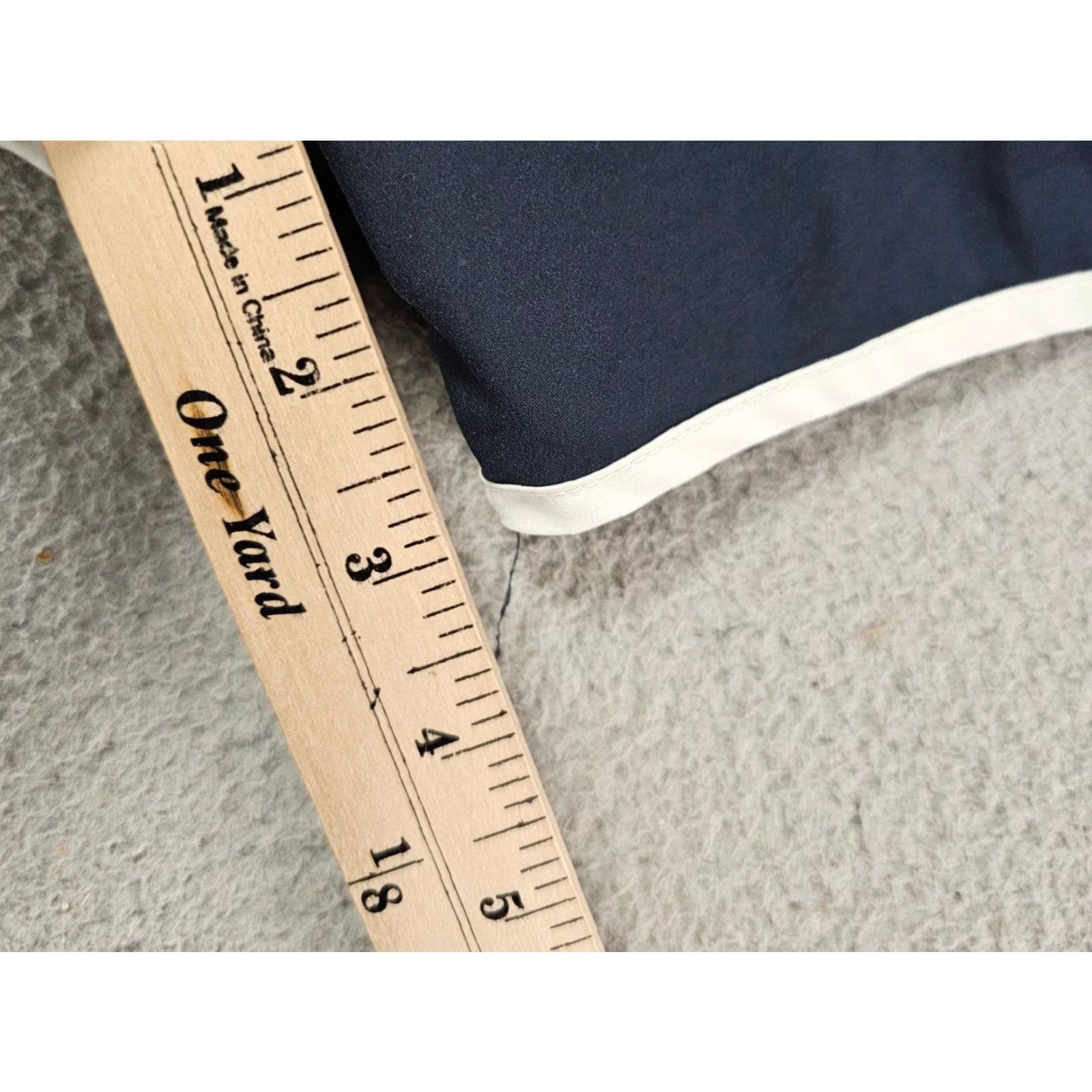 Nike Nike Shorts Womens Medium Navy Lined 3" Ins Stretch Running Gym Short Workout breathable moisture-wicking quick dry casual activewear Size 32" / US 10 / IT 46 - 7 Thumbnail