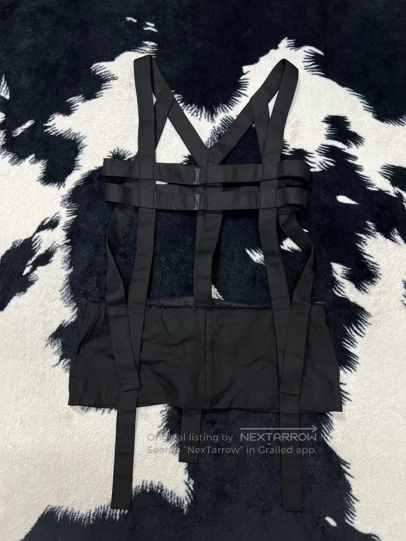 Comme des Garcons Comme Des Garcons Multi-pocket Decorative Openwork Vest Size S / US 4 / IT 40 - 2 Thumbnail
