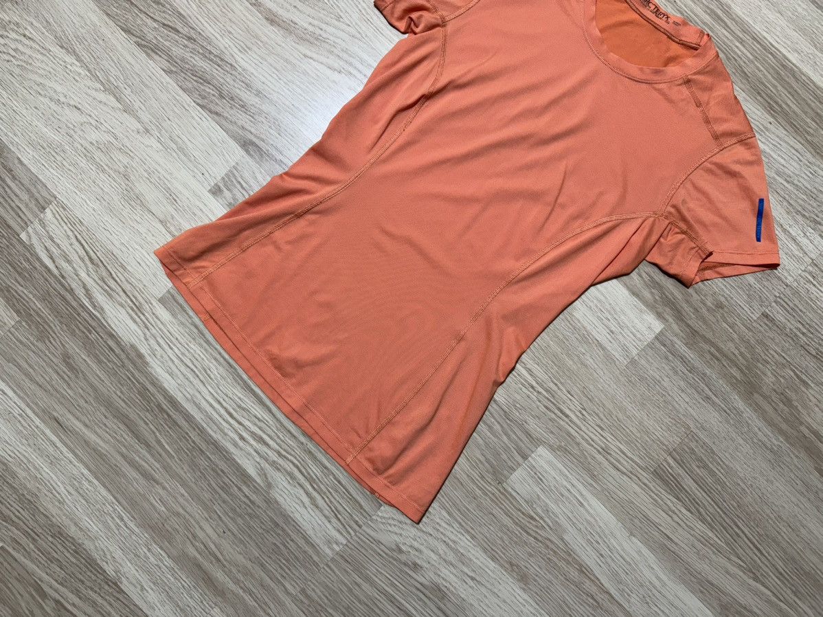 Arc'teryx Arc’teryx t shirt S Size S / US 4 / IT 40 - 3 Thumbnail